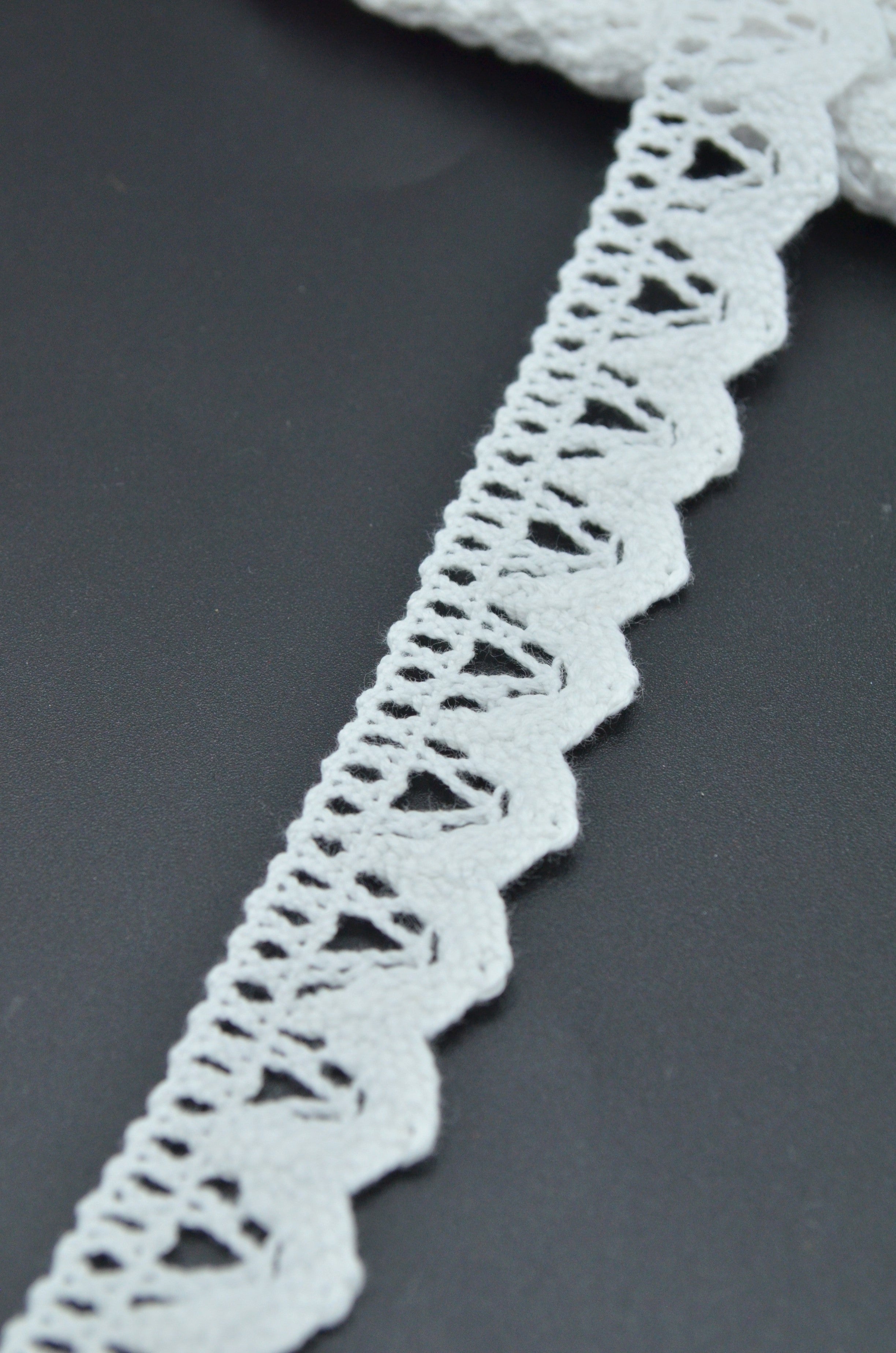 Dantela De Bumbac 20mm, Alb