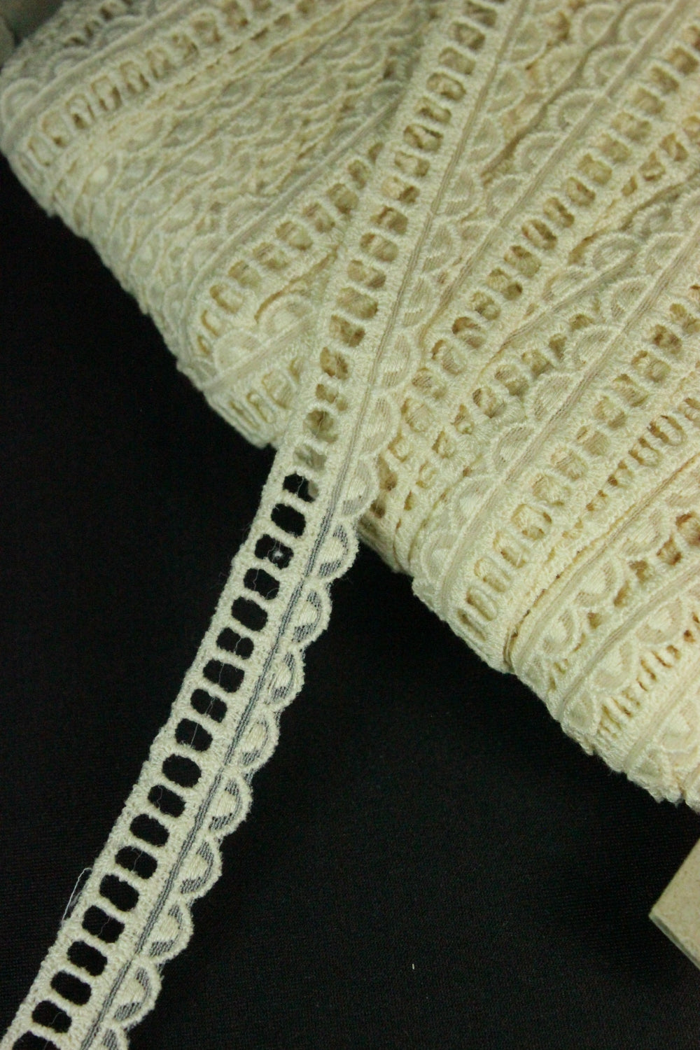 Dantela De Bumbac 15mm, Bej