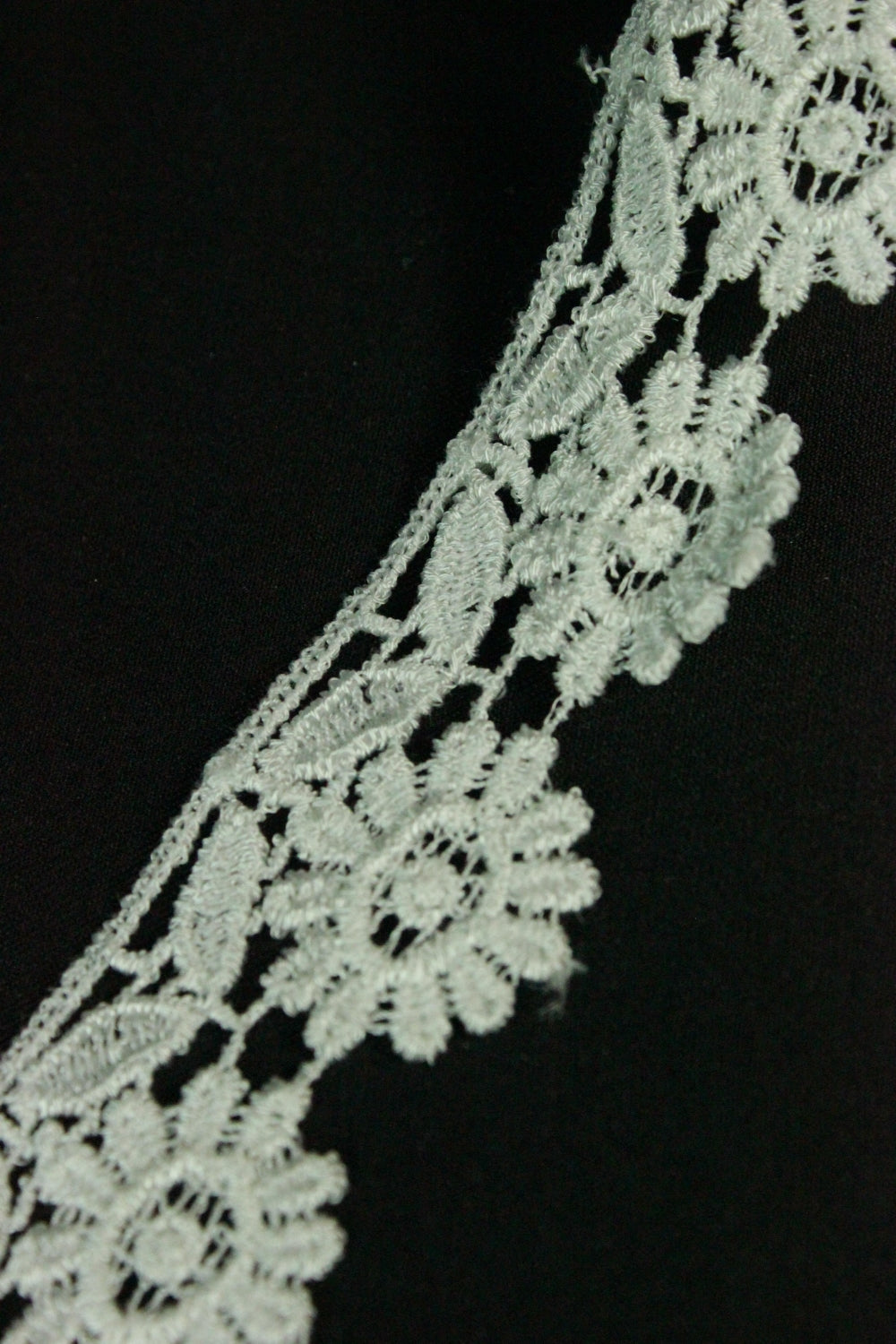 Dantela De Bumbac 30mm, Alb