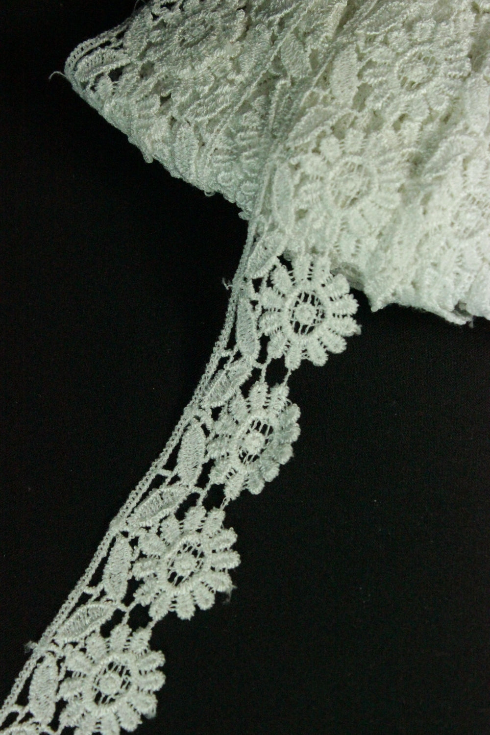 Dantela De Bumbac 30mm, Alb