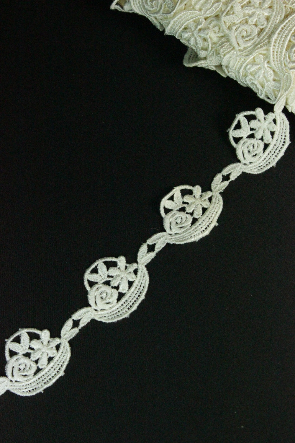 Dantela De Bumbac 35mm, Crem