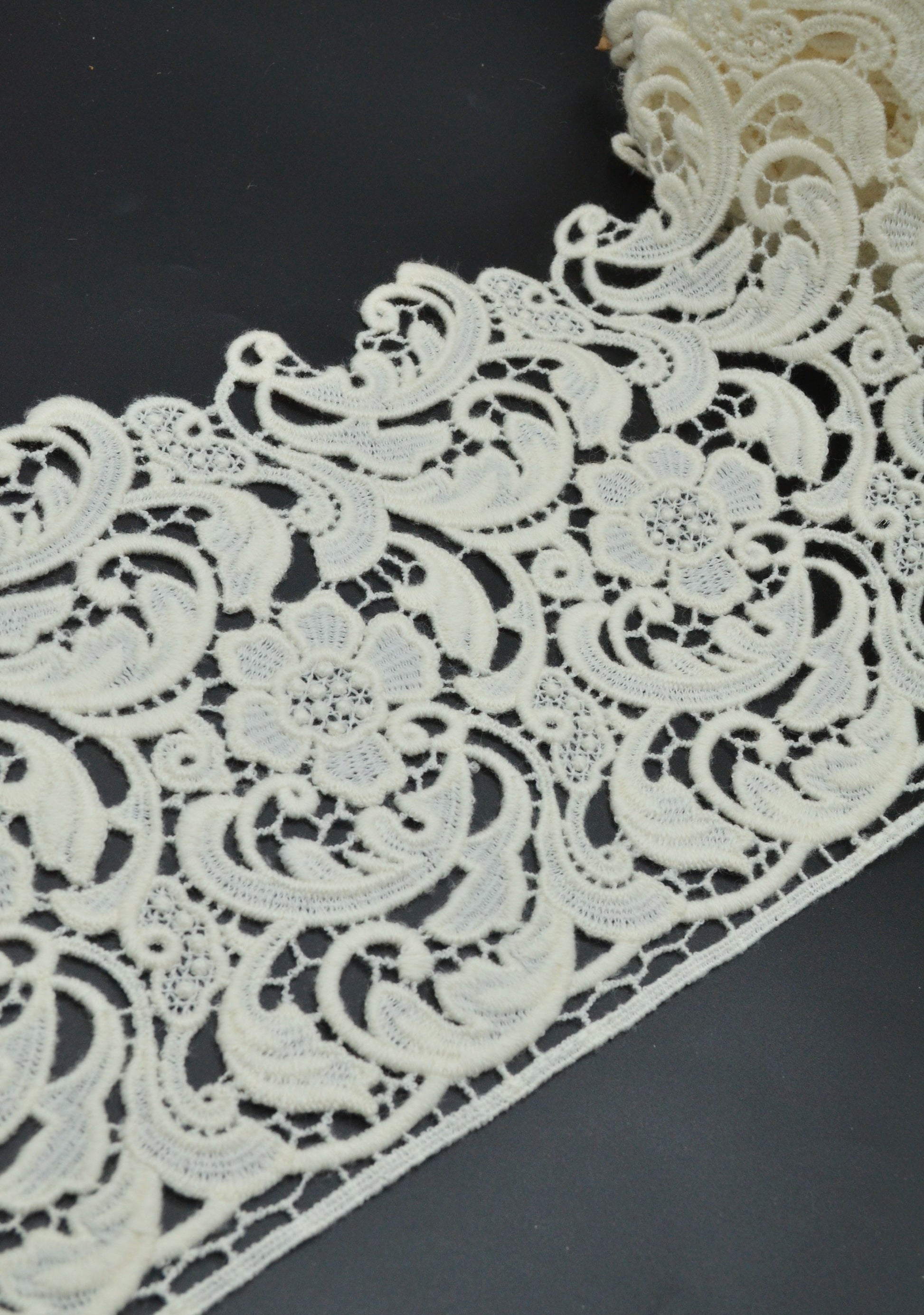 Dantela Sparta Din Lana 20cm, Ivoire