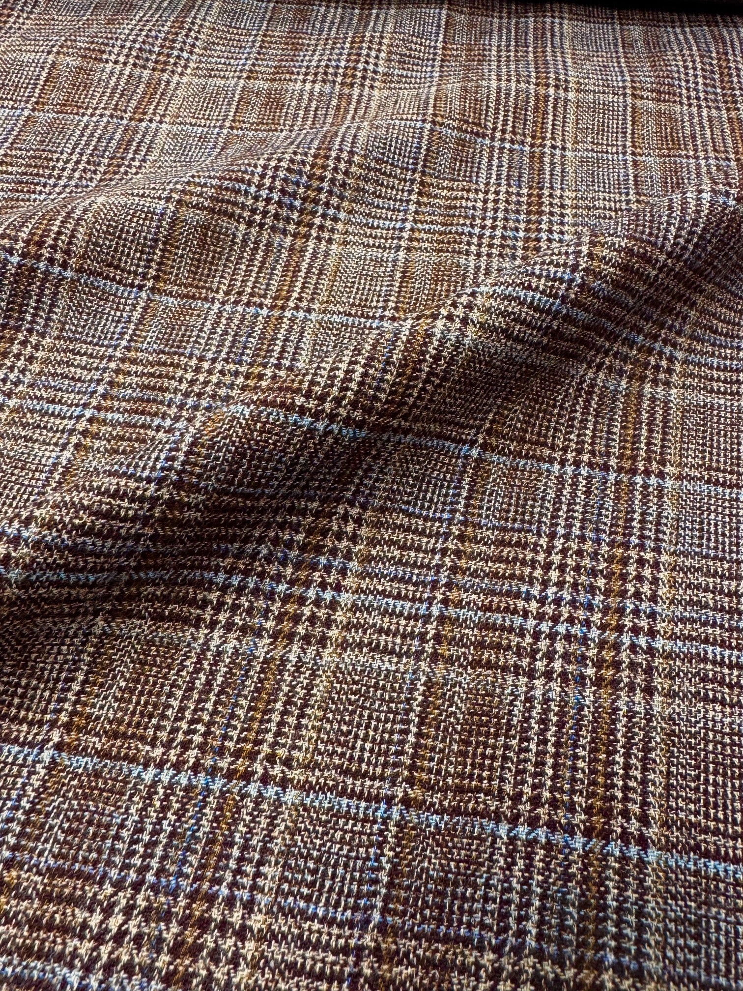 Stofa In Carouri De Lana, Maro