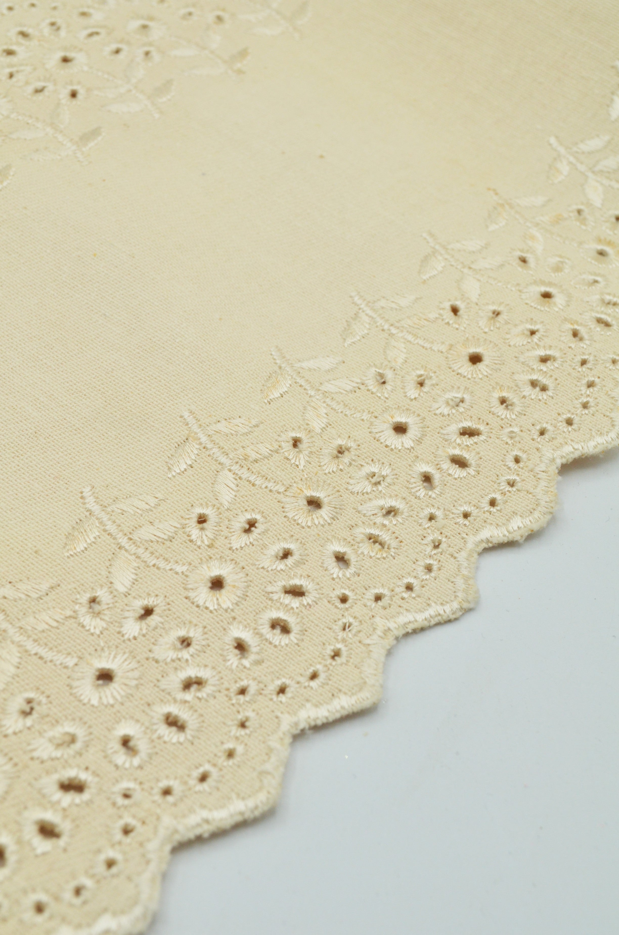 Tresa De Bumbac Brodata, 20cm, Bej