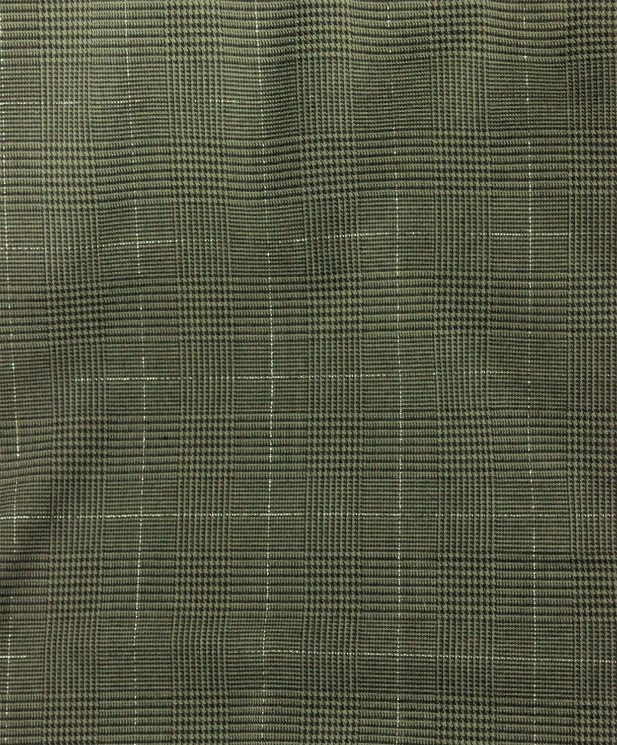 Stofa In Carouri Cu Fir Lame Auriu