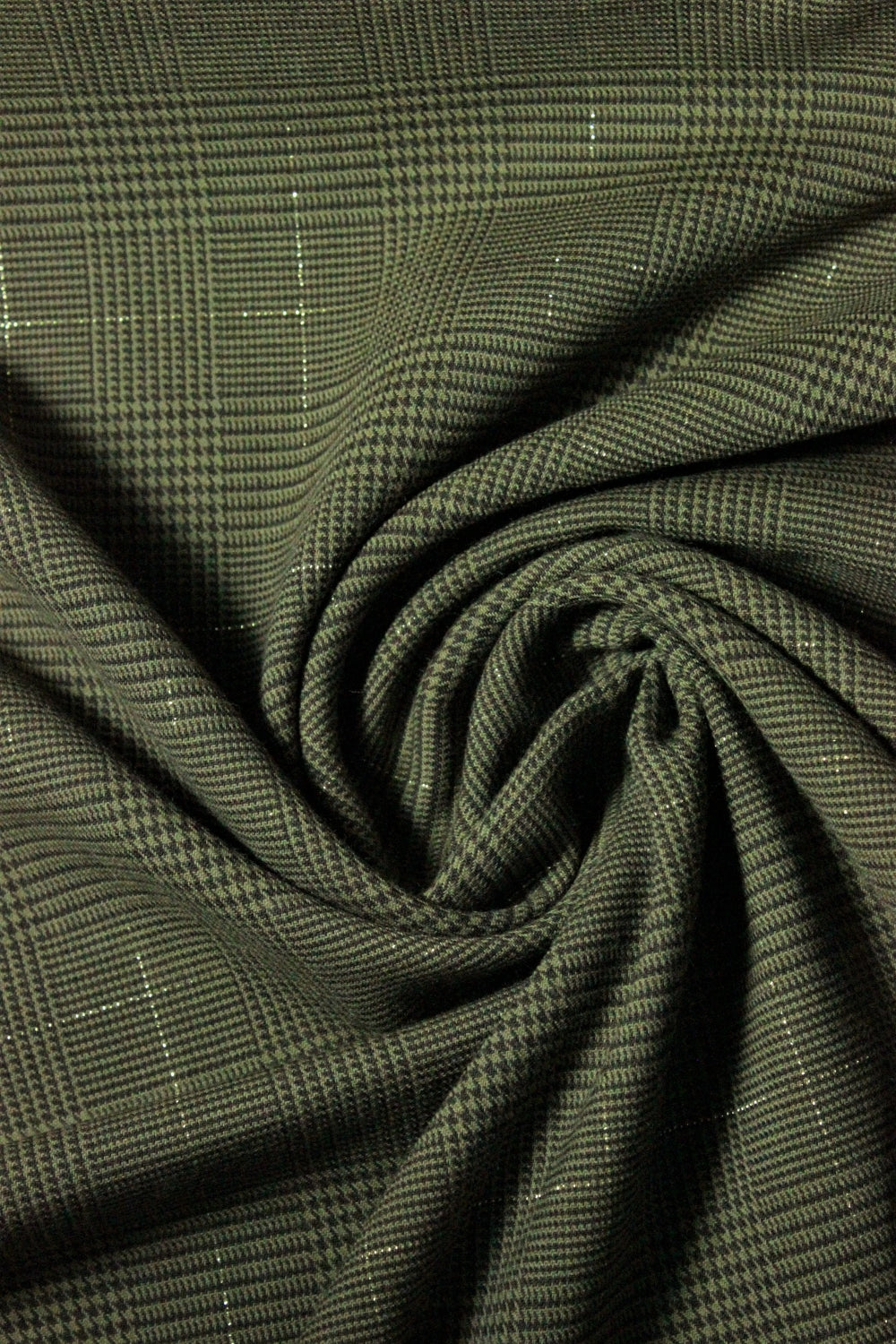 Stofa In Carouri Cu Fir Lame Auriu