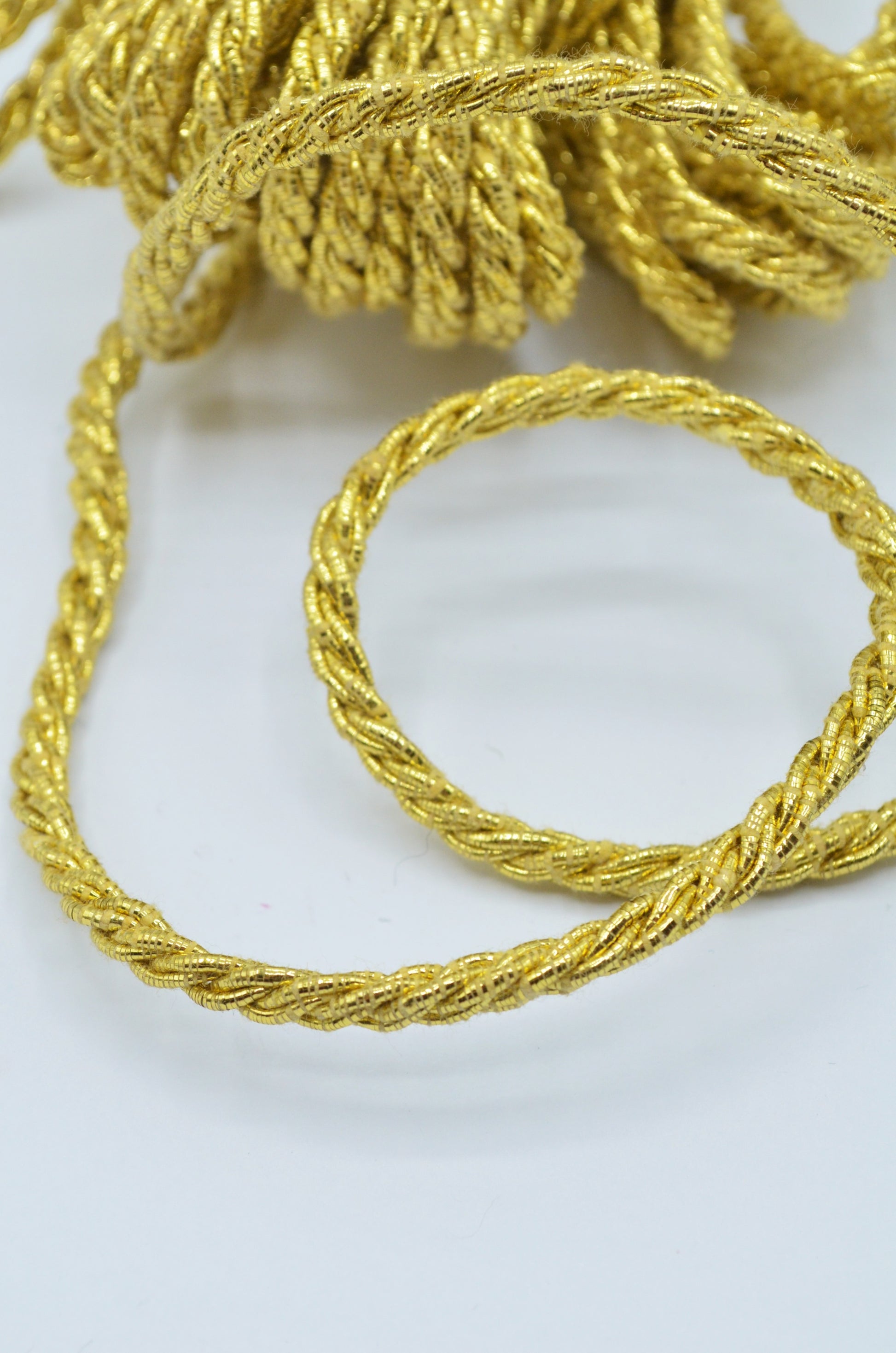 Snur Rasucit 5mm, Auriu