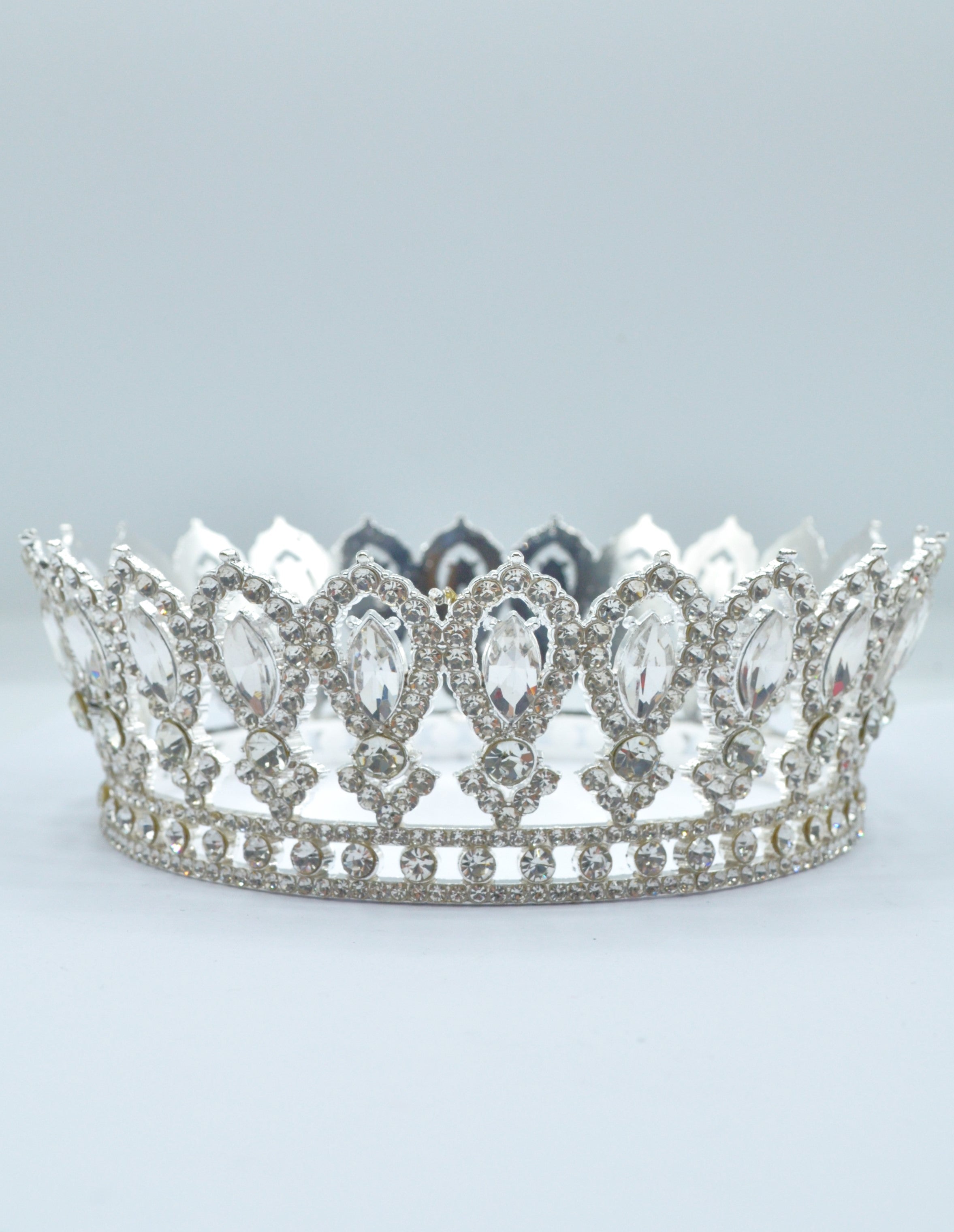 Coroana De Tort,(Diametru la baza 12cm/Inaltime 5cm)