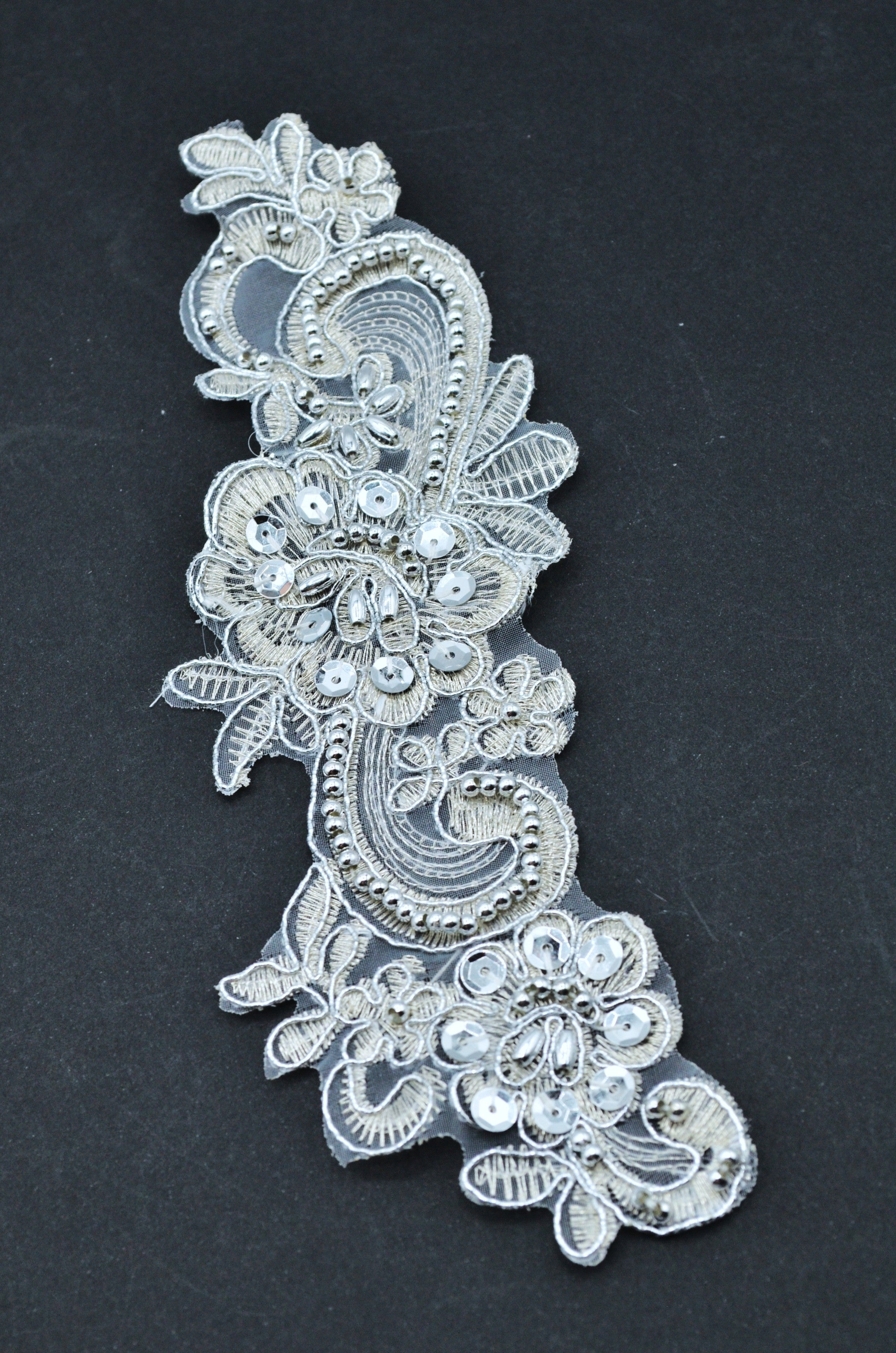 Aplicatie Brodata Cu Perle 6x22cm