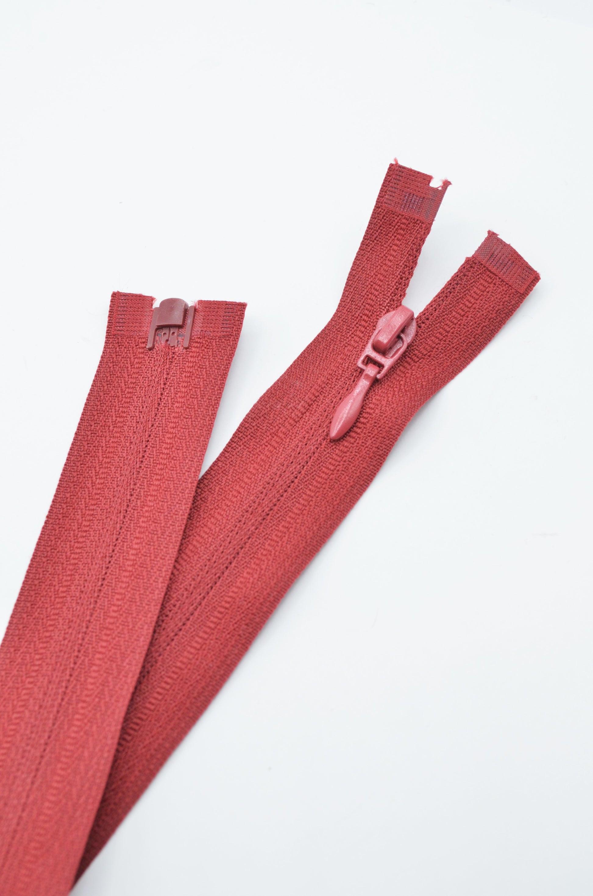 Fermoar Ascuns Pe Panza Detasabil, 60cm, Grena