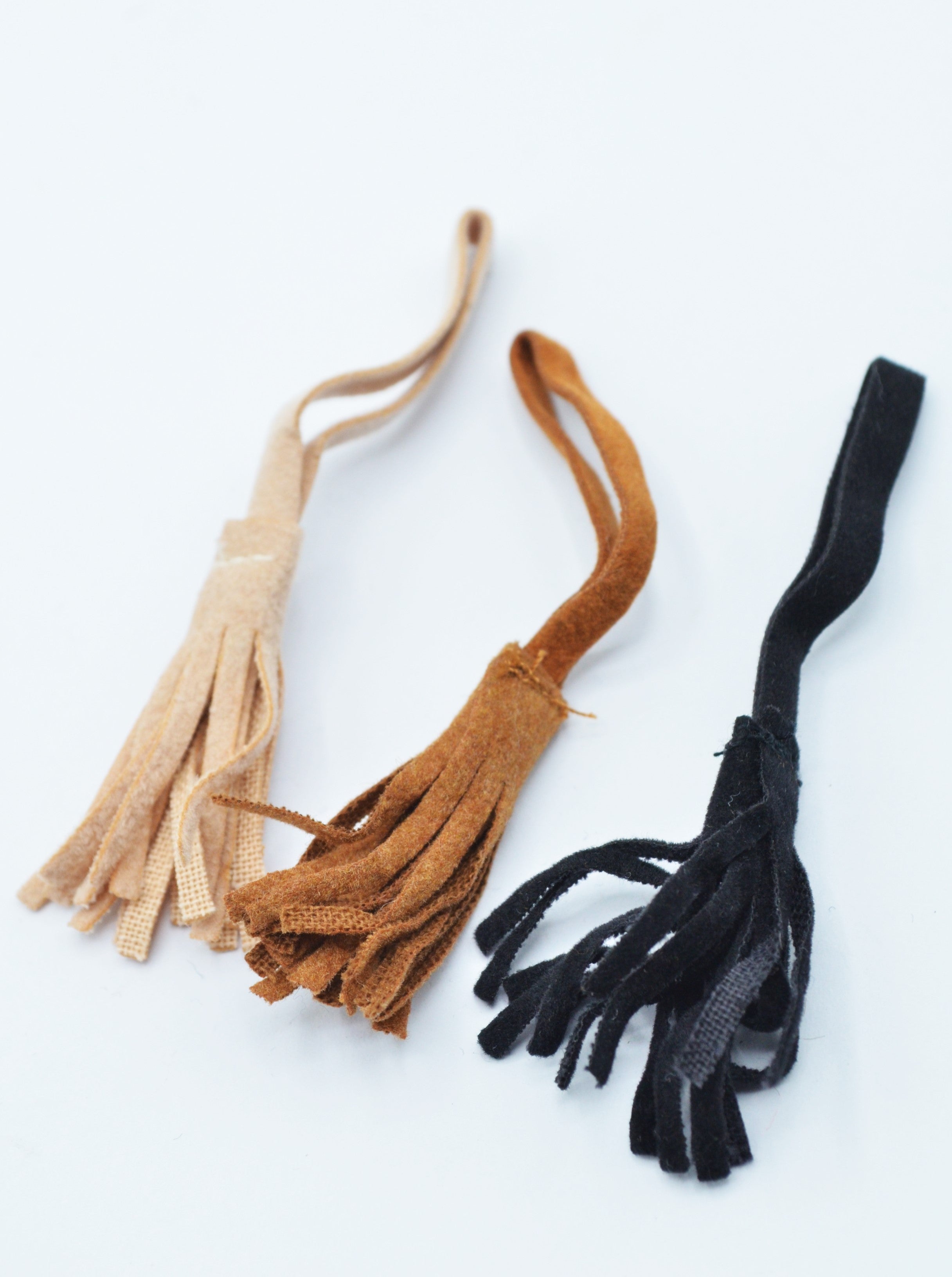 Ciucuri Din Imitatie De Piele Intoarsa 4cm