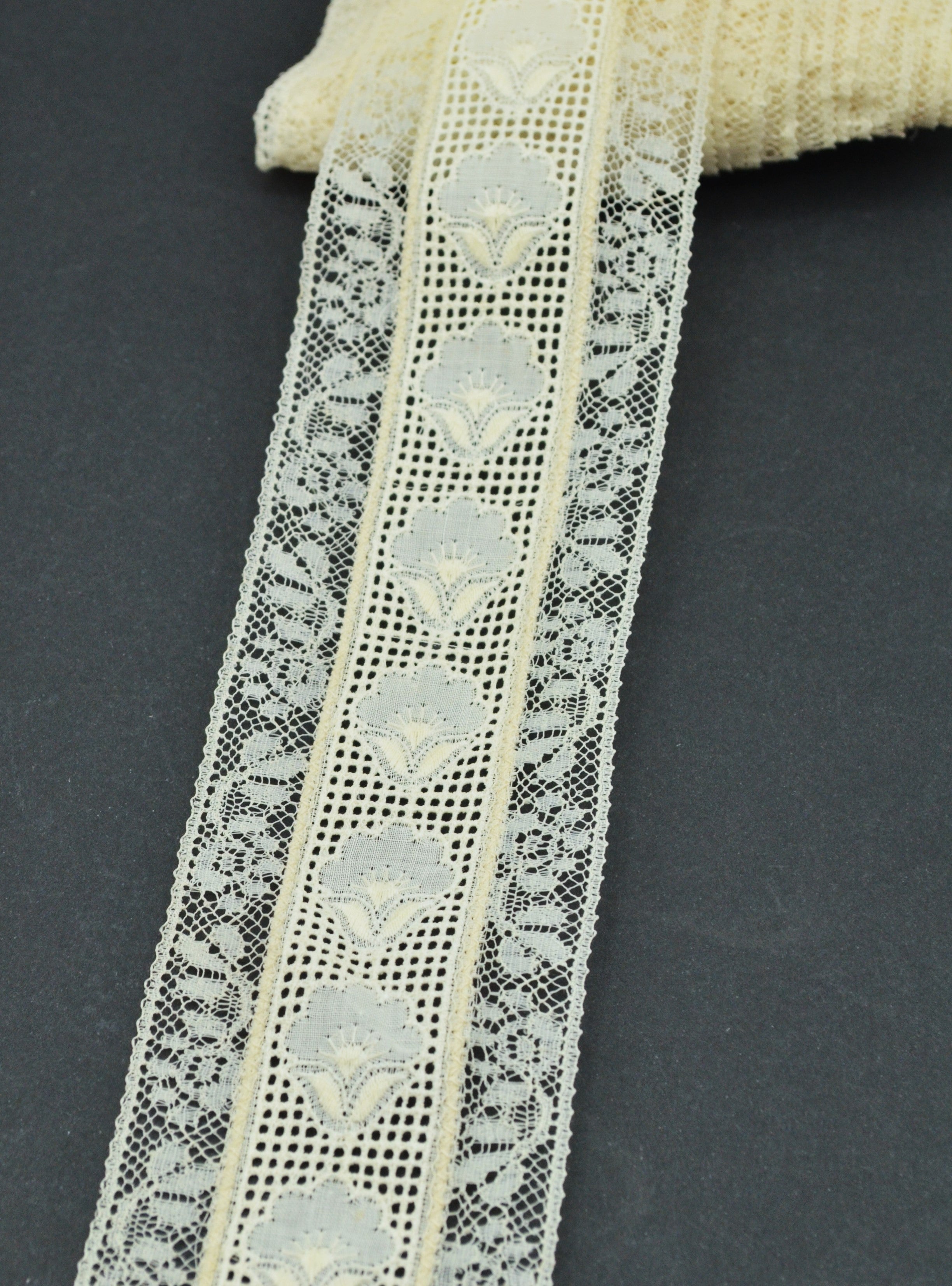 Dantela De Bumbac Si Poliester Bej, 5cm