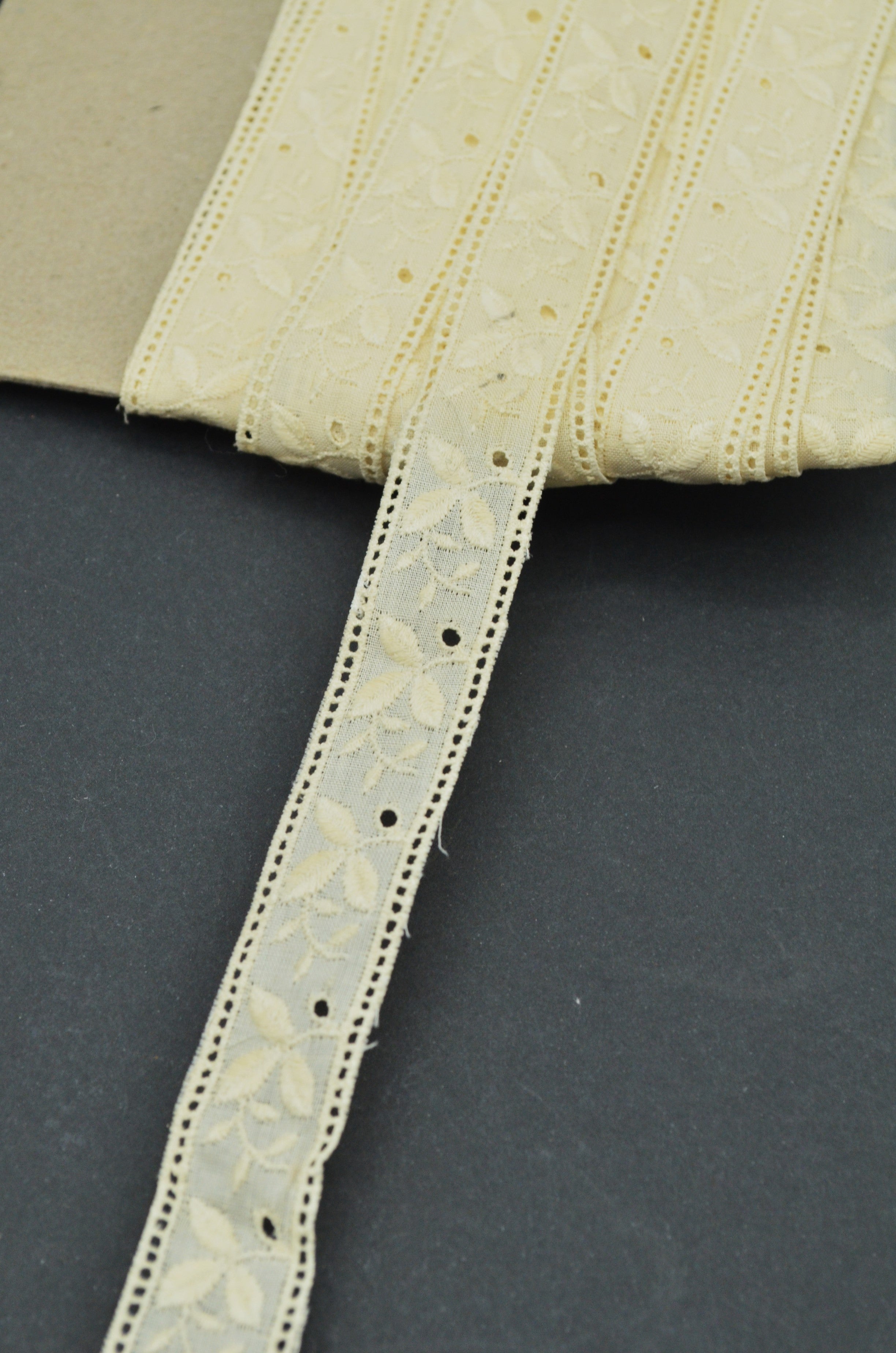 Dantela De Bumbac Bej, 2cm