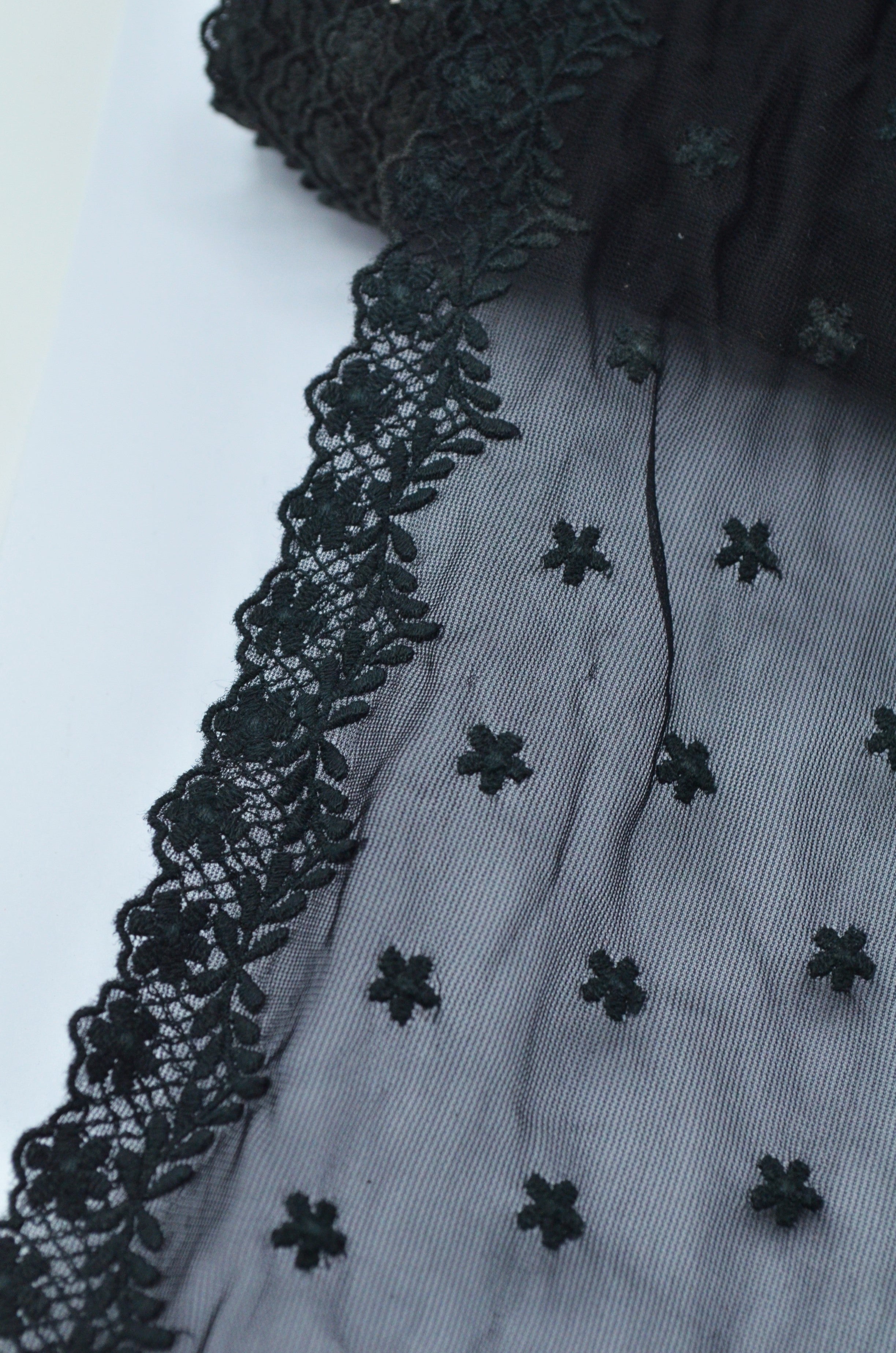 Dantela Negru Antracit 16cm