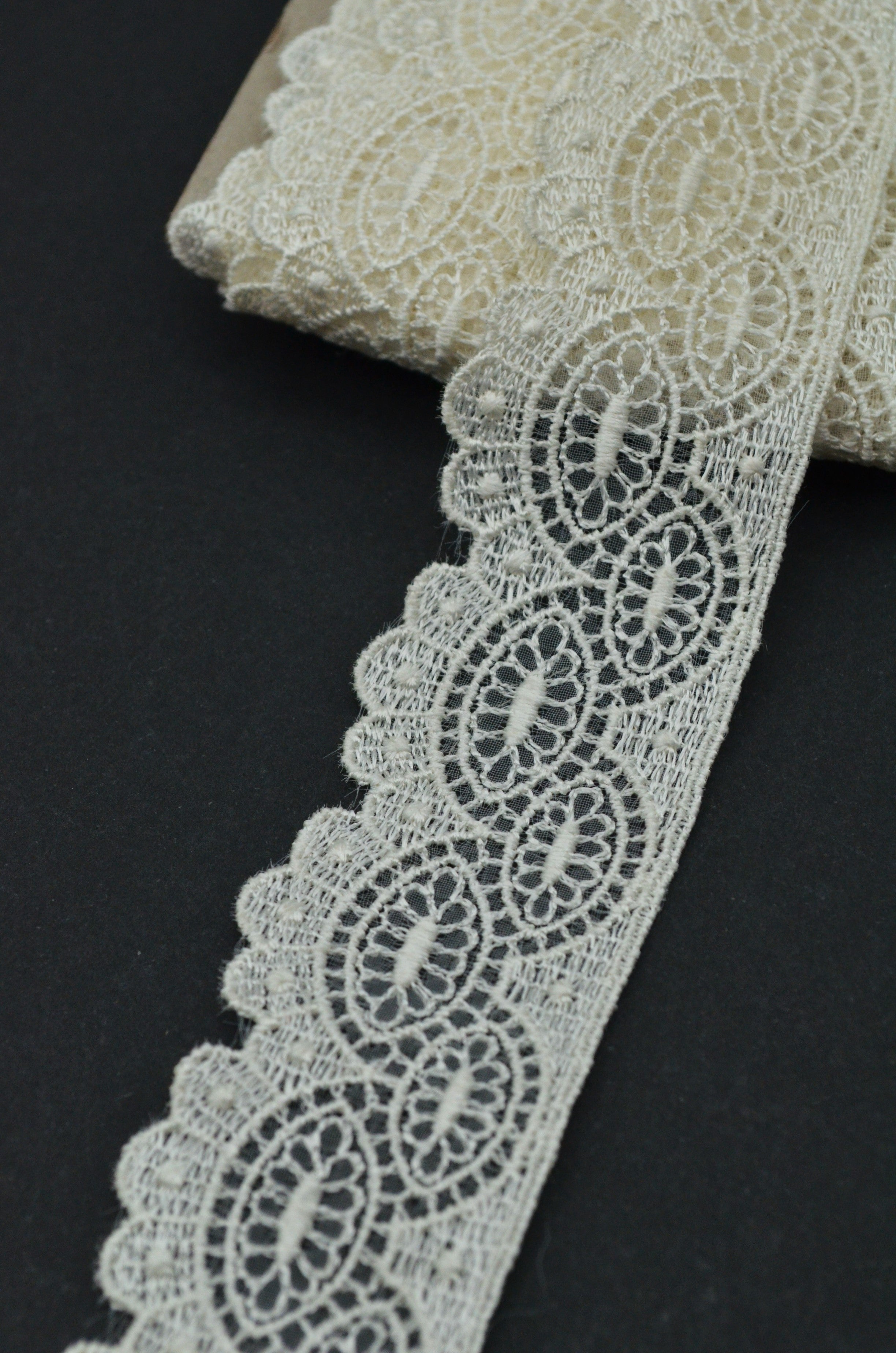 Dantela de bumbac, 33mm, Ivoire