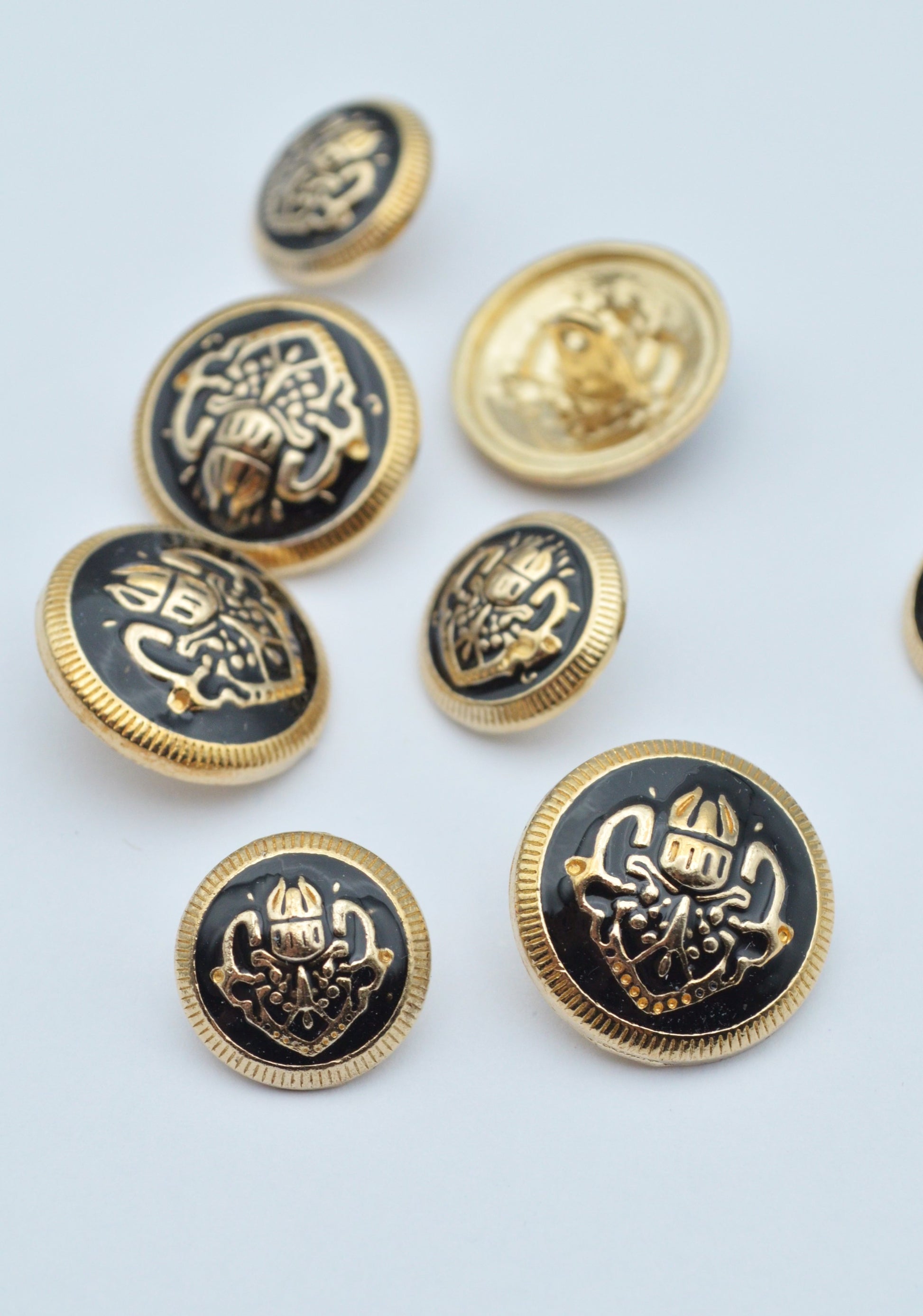 Nasturi Metalici Aurii