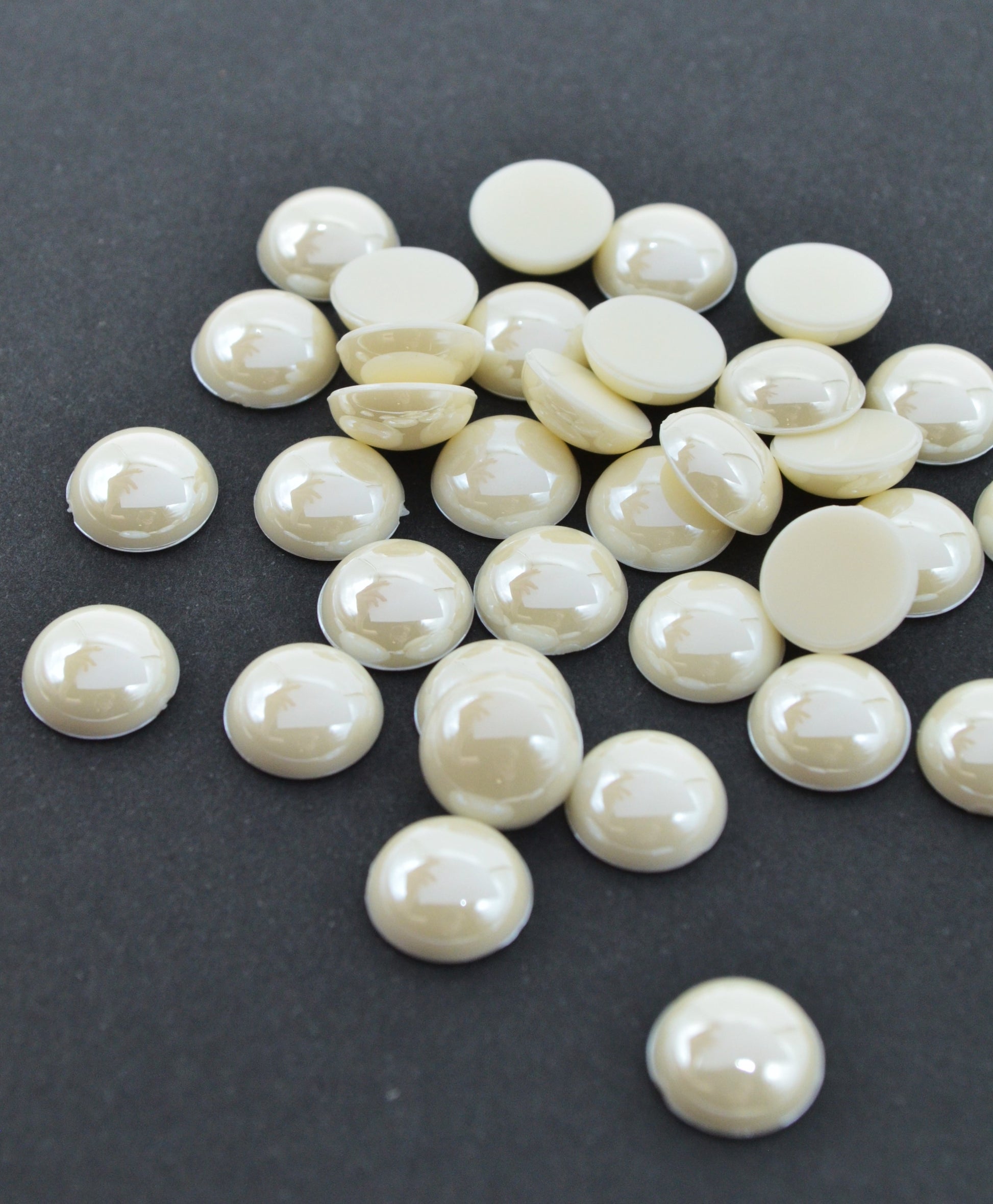 Jumatate Perla Sidefata, 12mm, Ivoire, (12gr/Pachet)