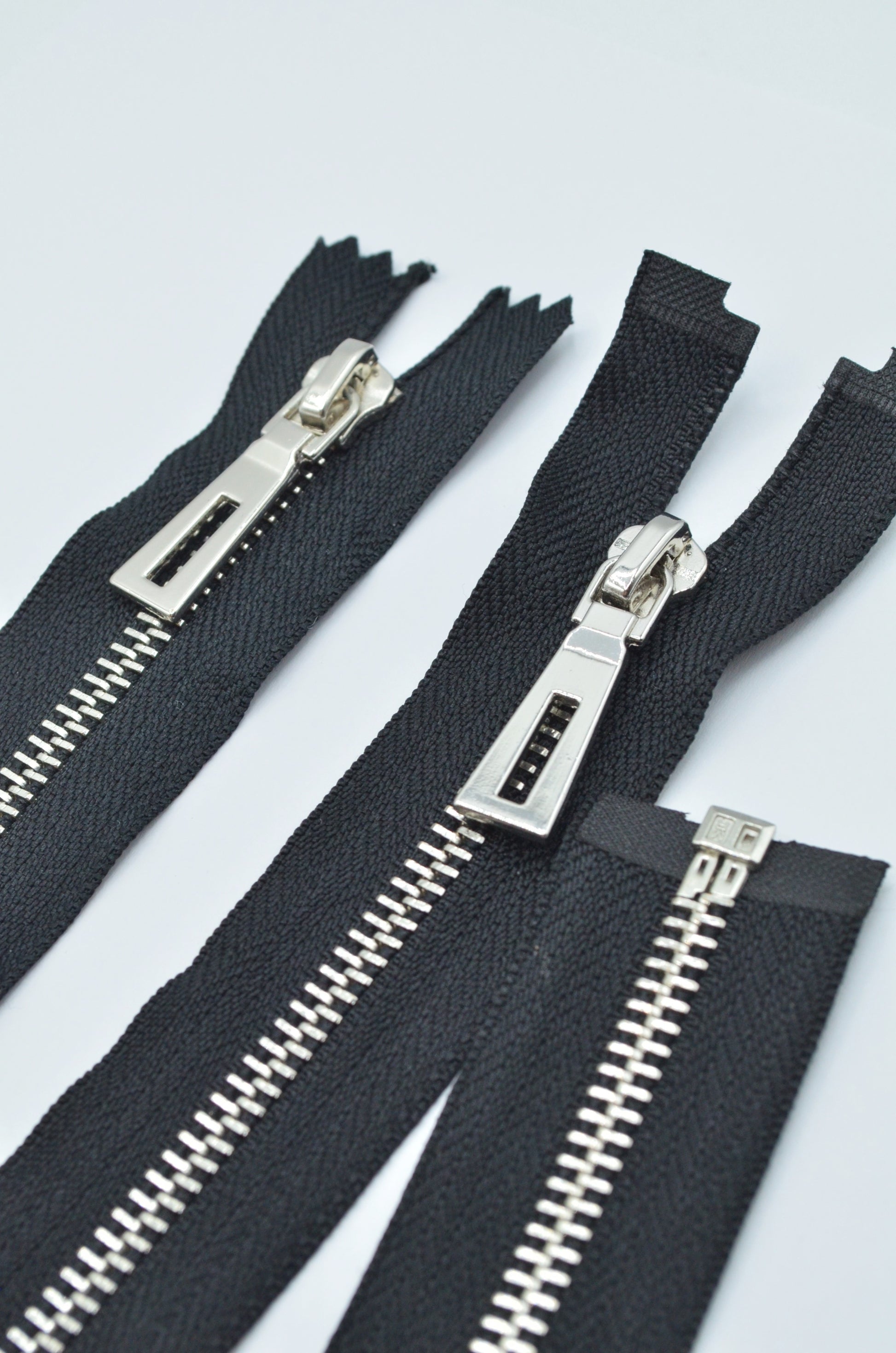 Fermoar Metalic Detasabil 5mm, Negru Cu Argintiu, 20,60,80cm
