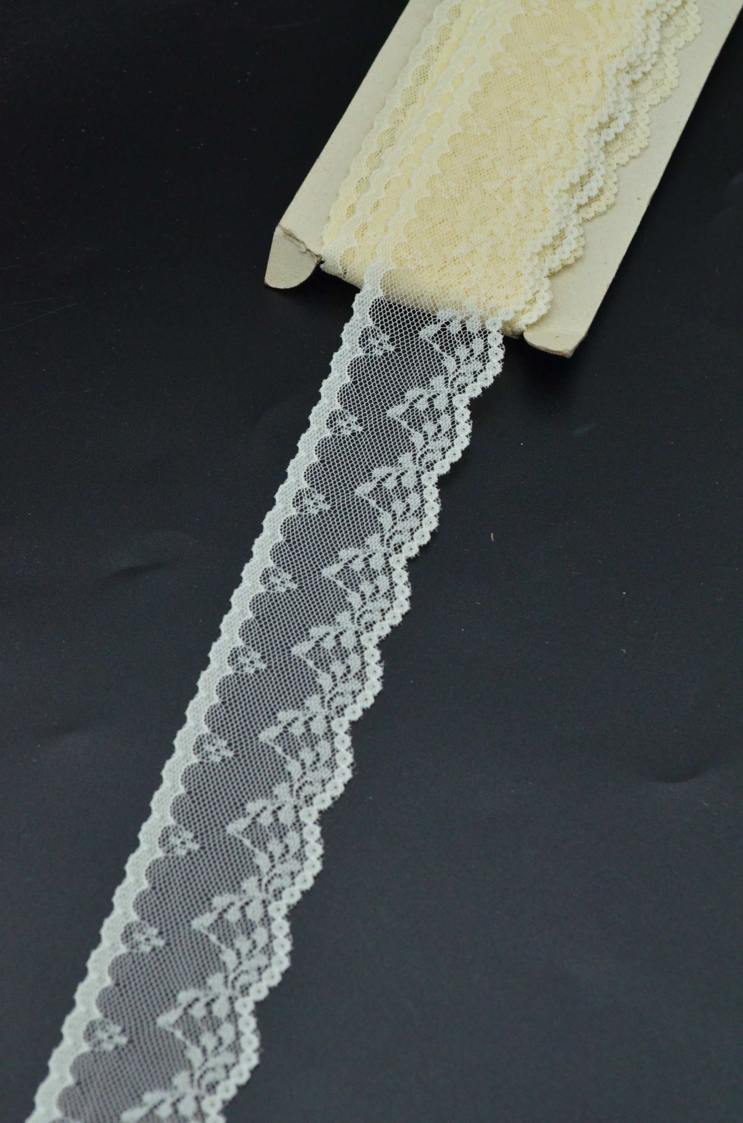Dantela Elastica 3.50cm, Crem