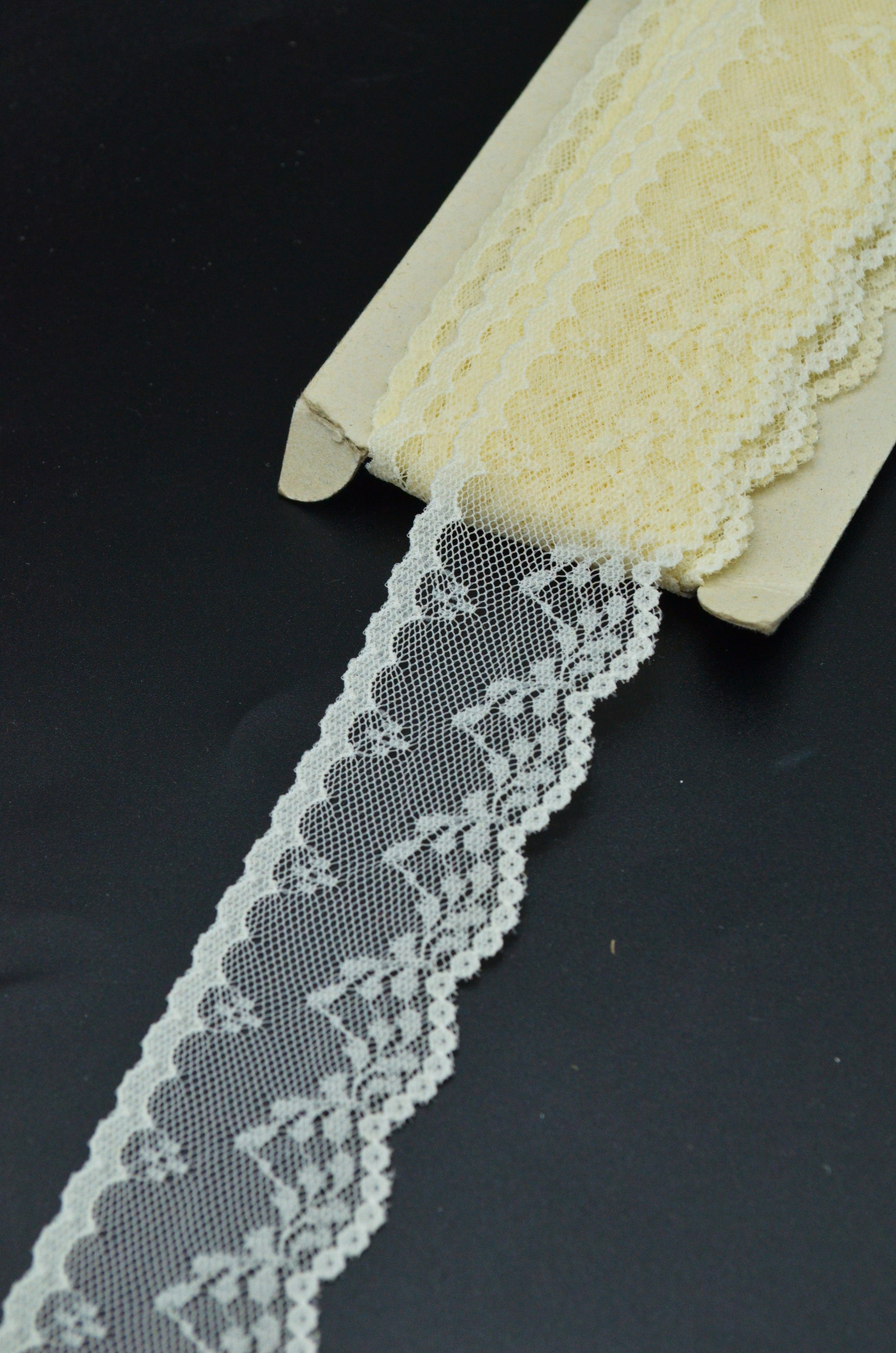Dantela Elastica 3.50cm, Crem