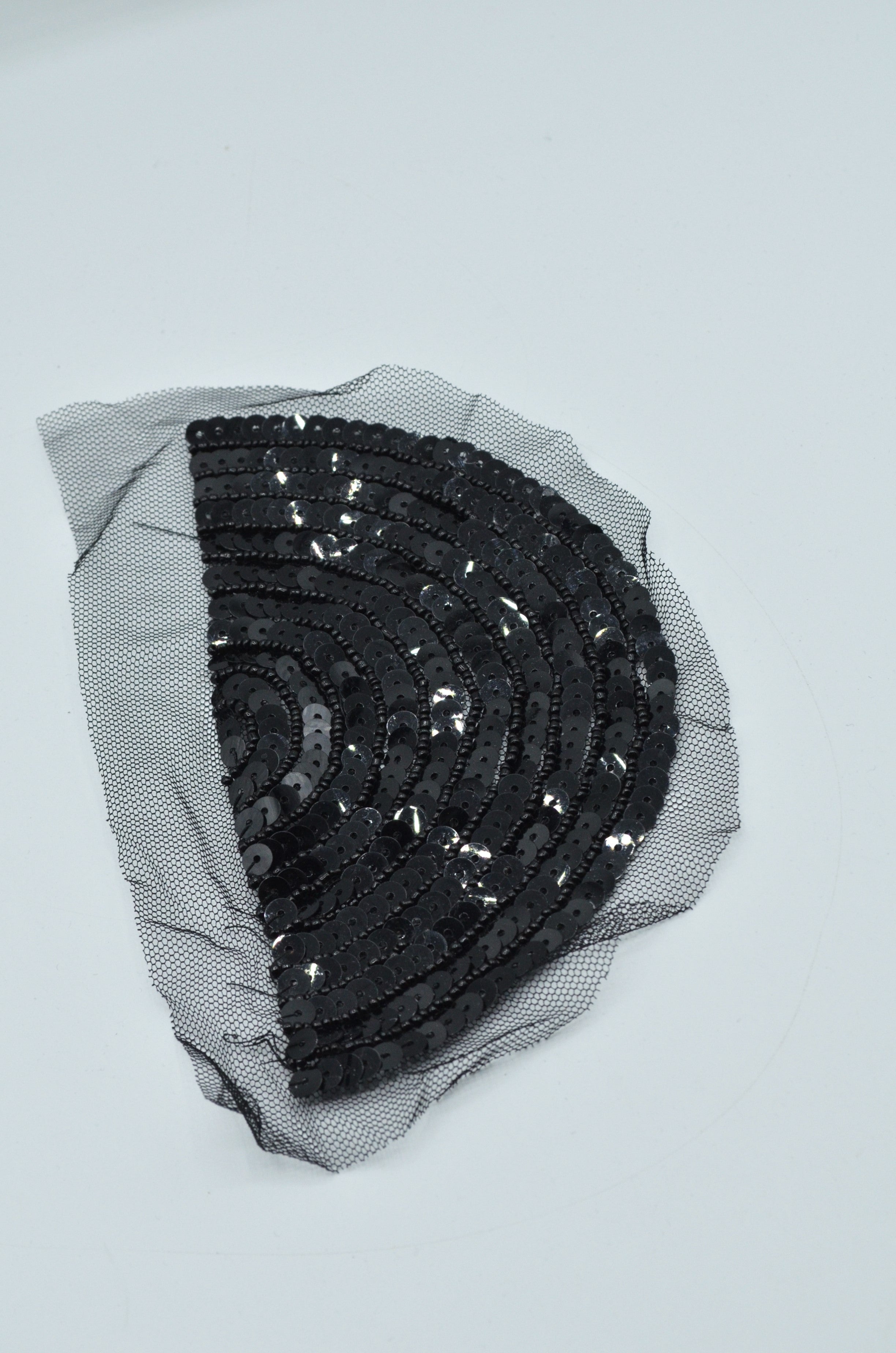 Aplicatie Cu Paiete Pe Tull Negru, 18x9cm