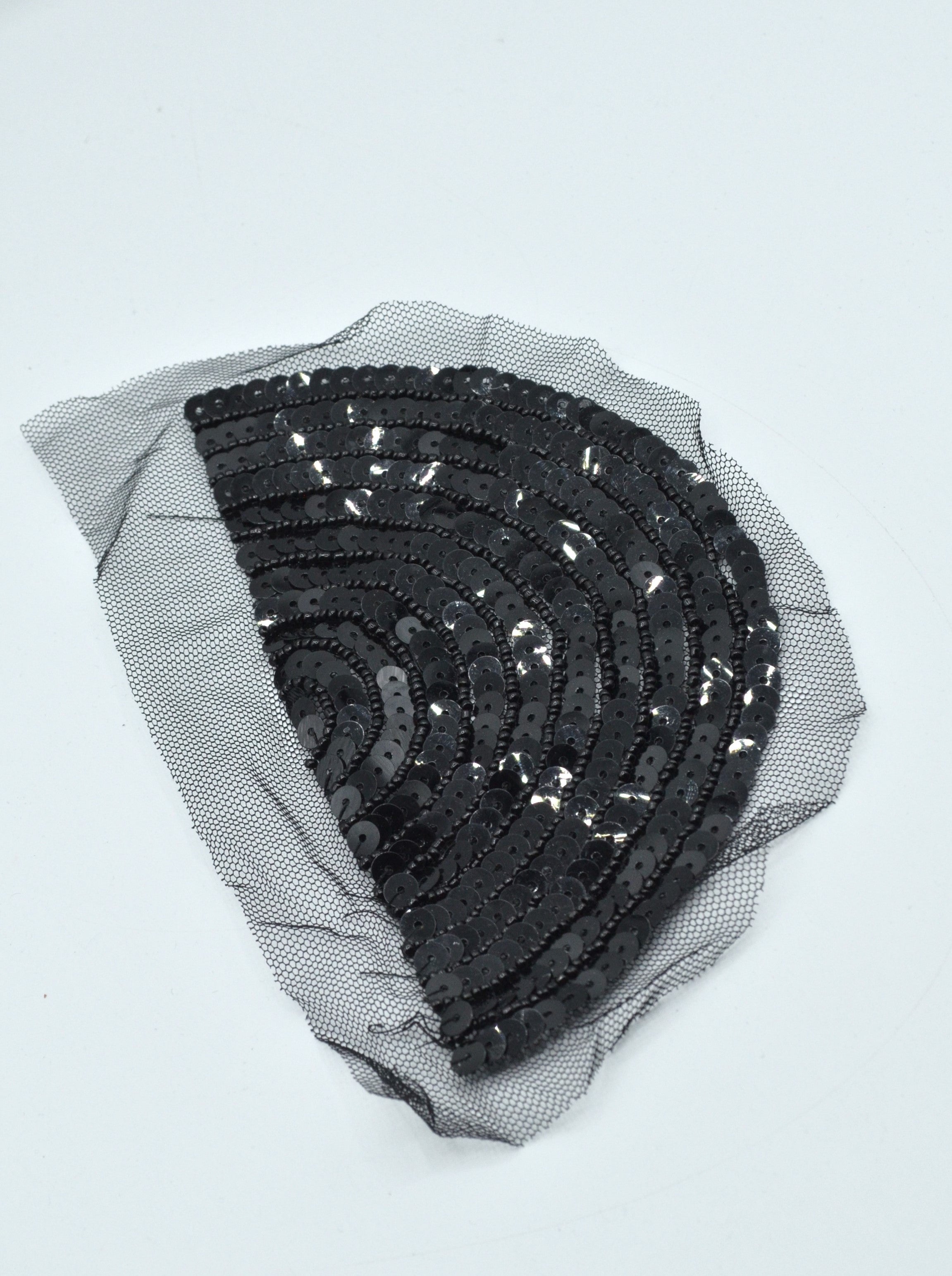 Aplicatie Cu Paiete Pe Tull Negru, 18x9cm