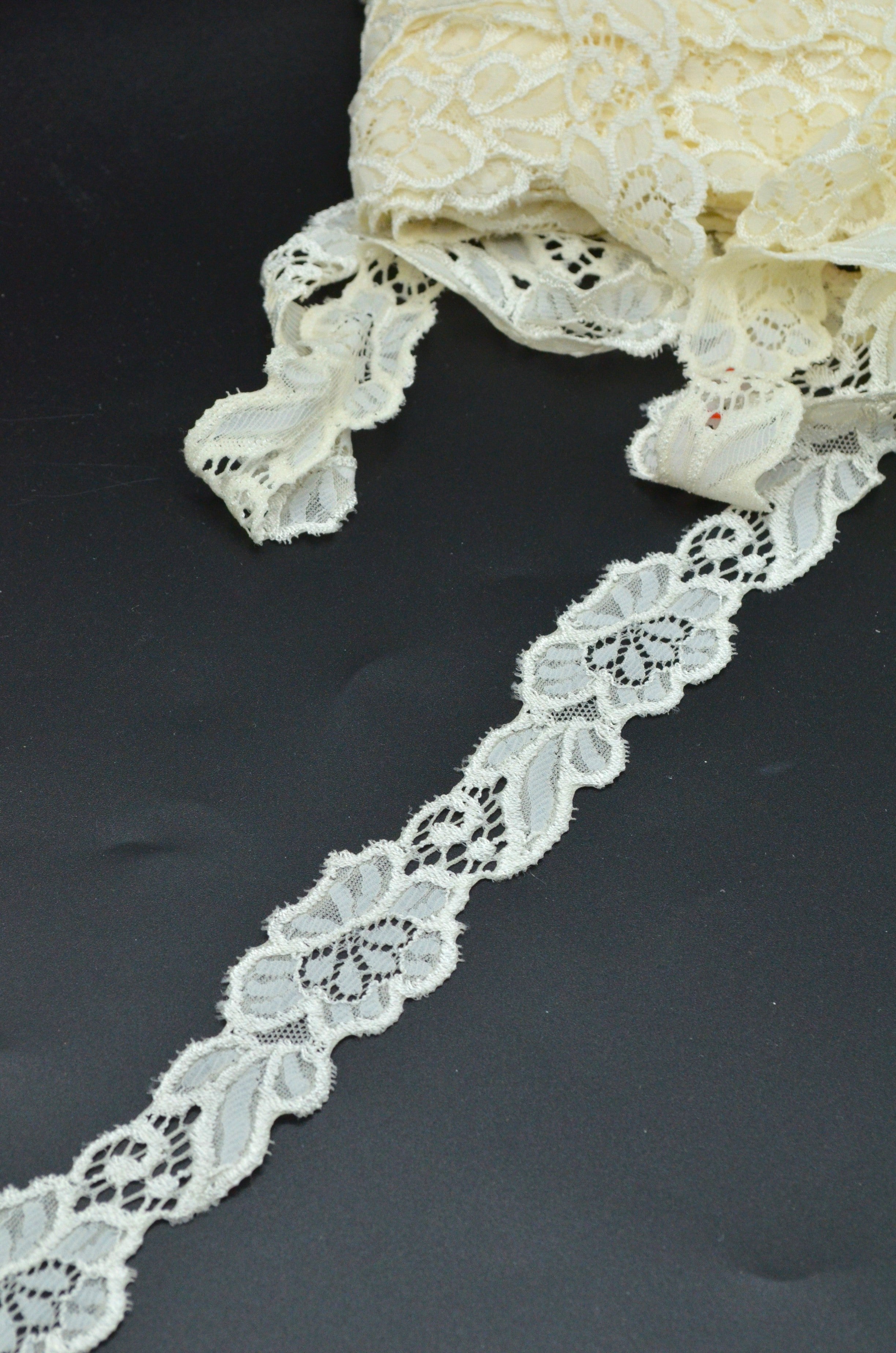 Dantela Elastica 3cm, Crem