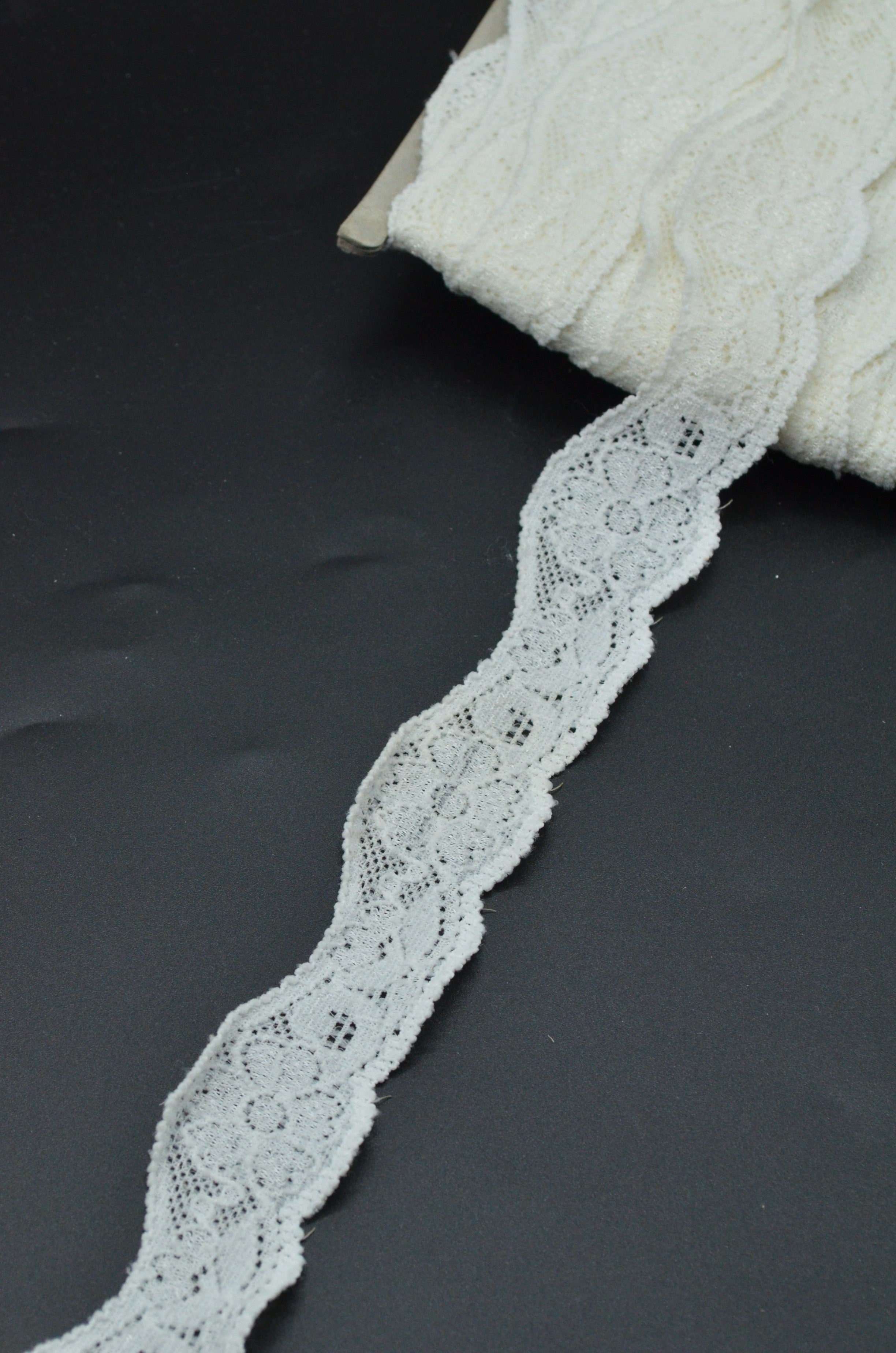Dantela Elastica 2.50cm, Alb