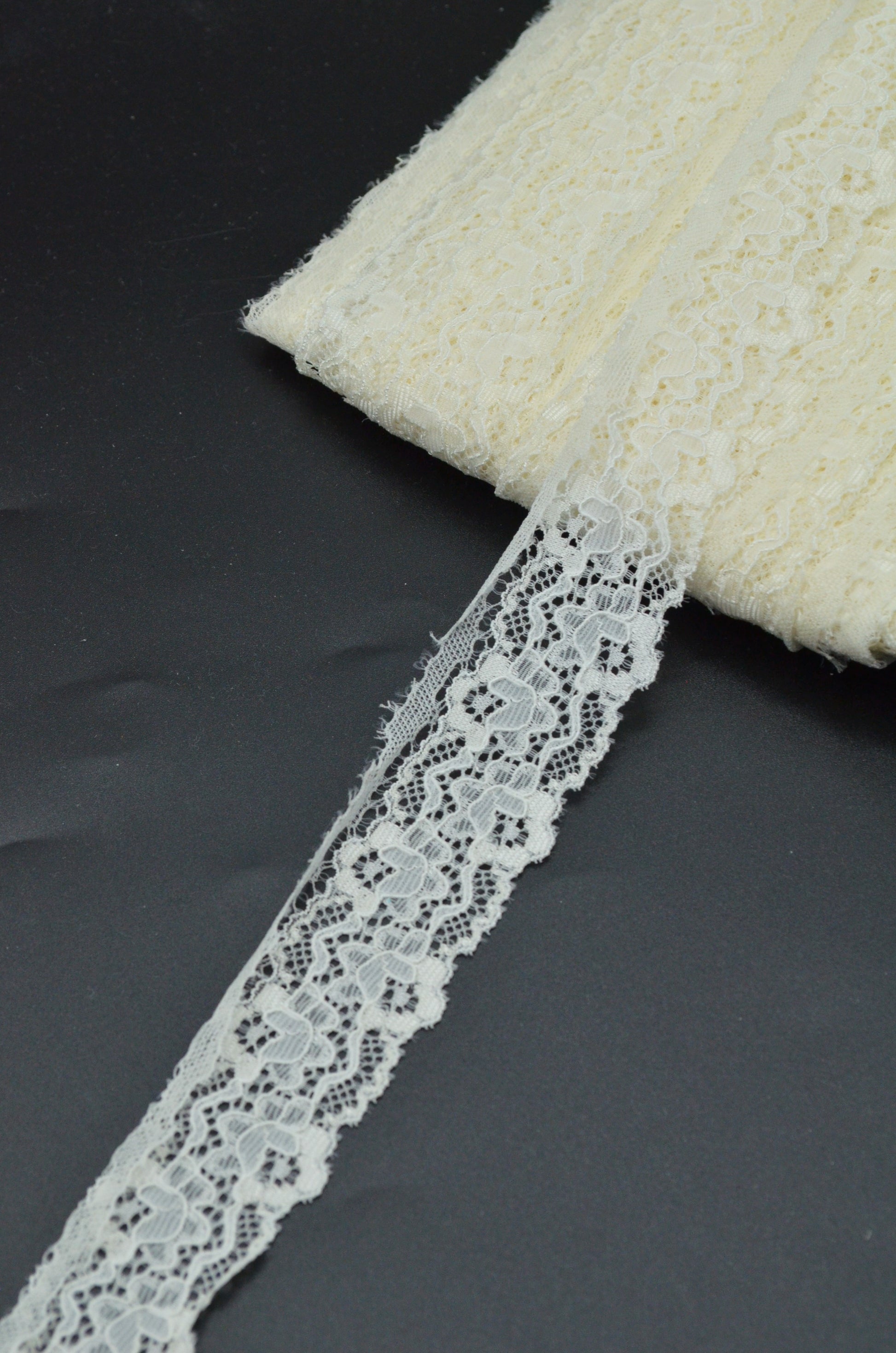Dantela Elastica 3cm, Crem