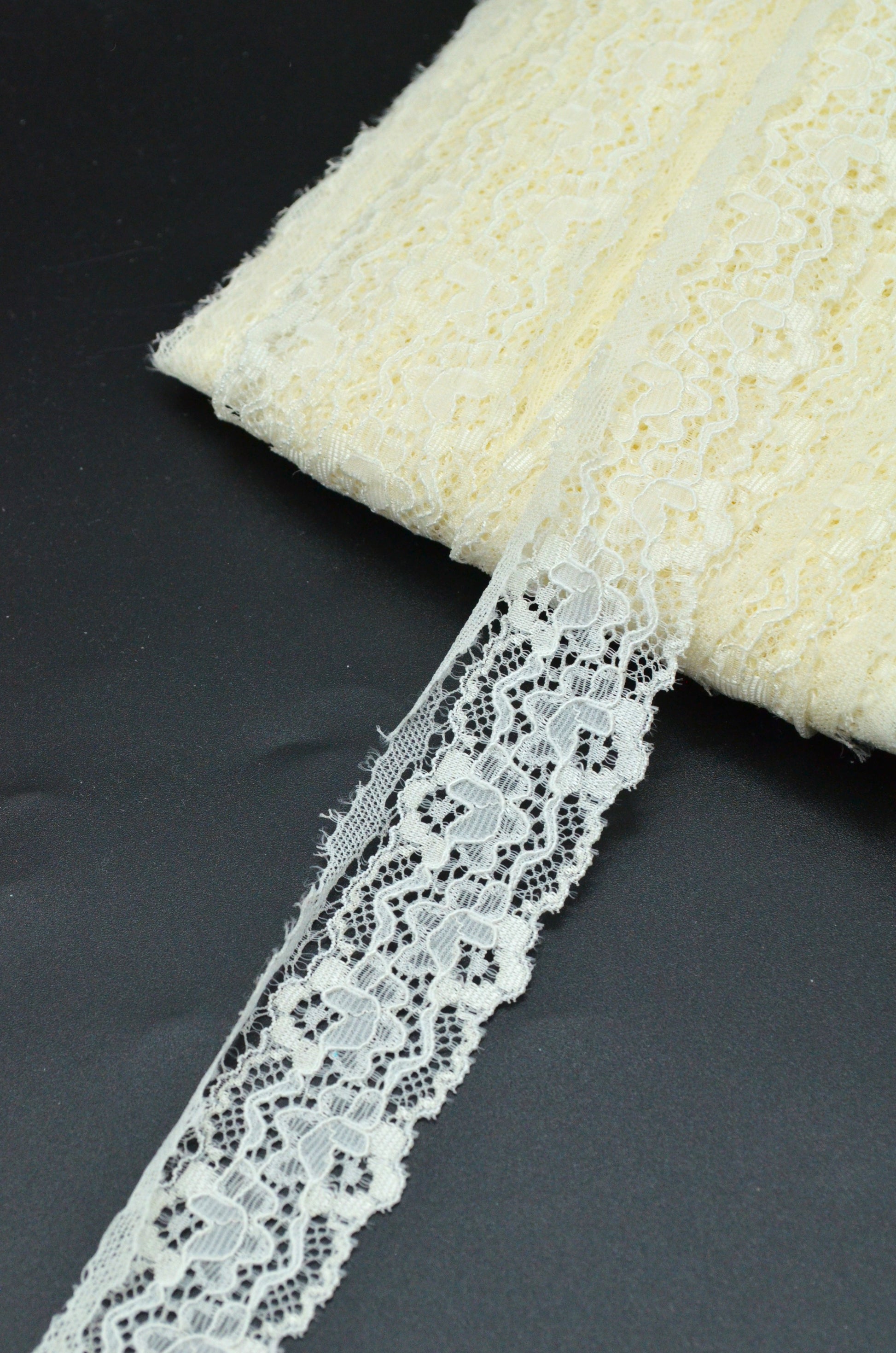 Dantela Elastica 3cm, Crem