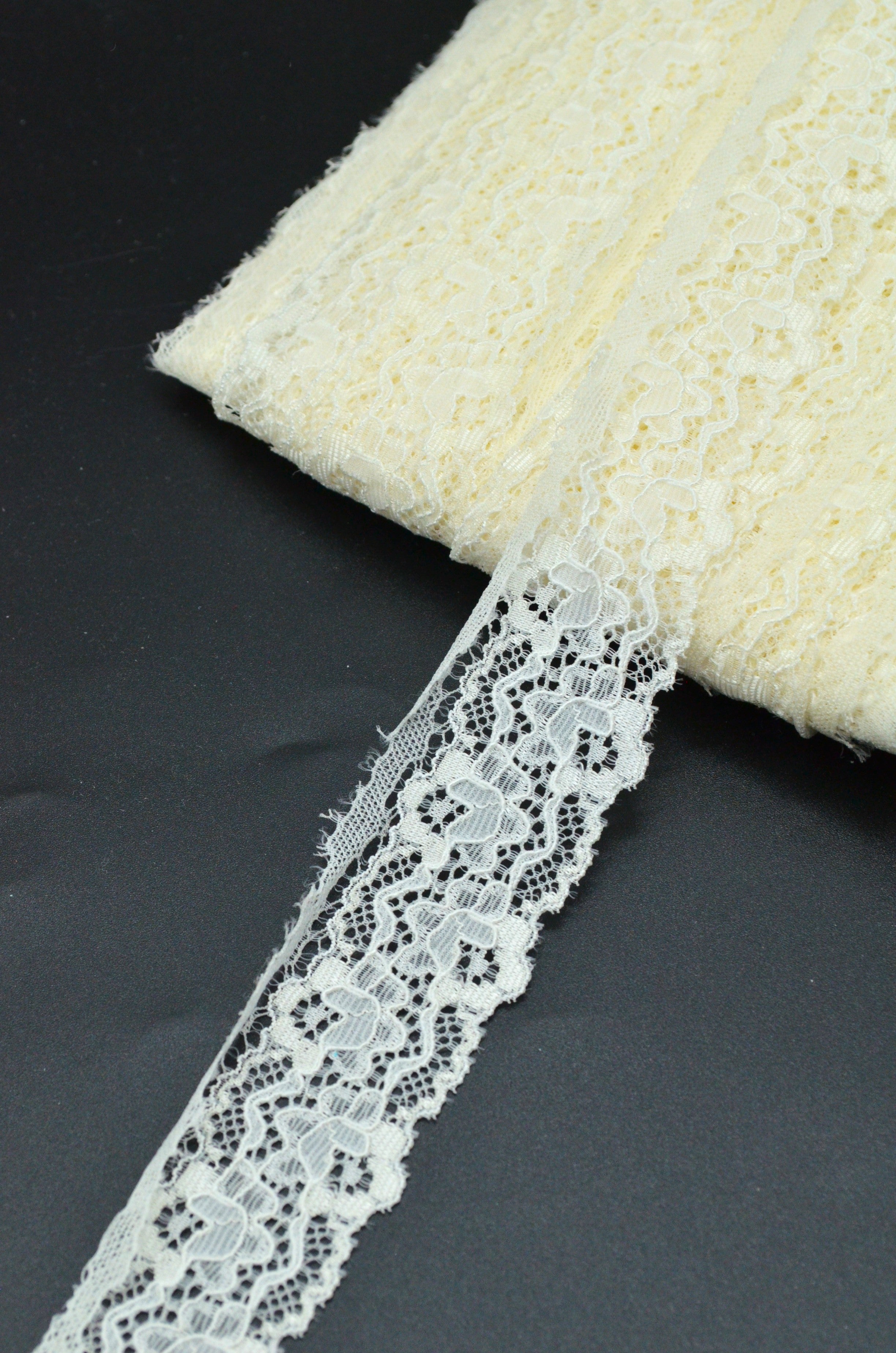 Dantela Elastica 3cm, Crem