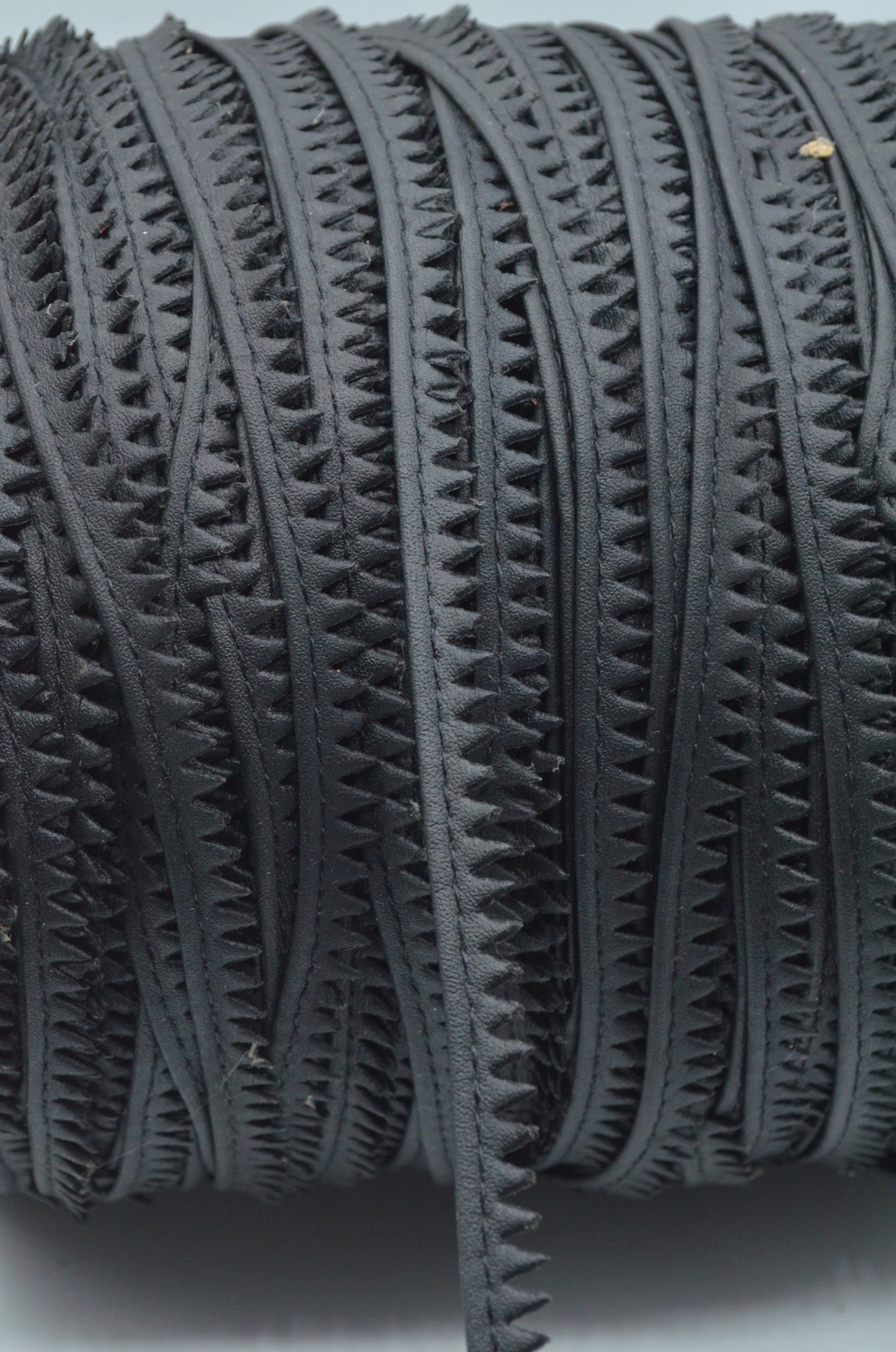 Paspoal Piele Ecologica, 1cm, Negru 