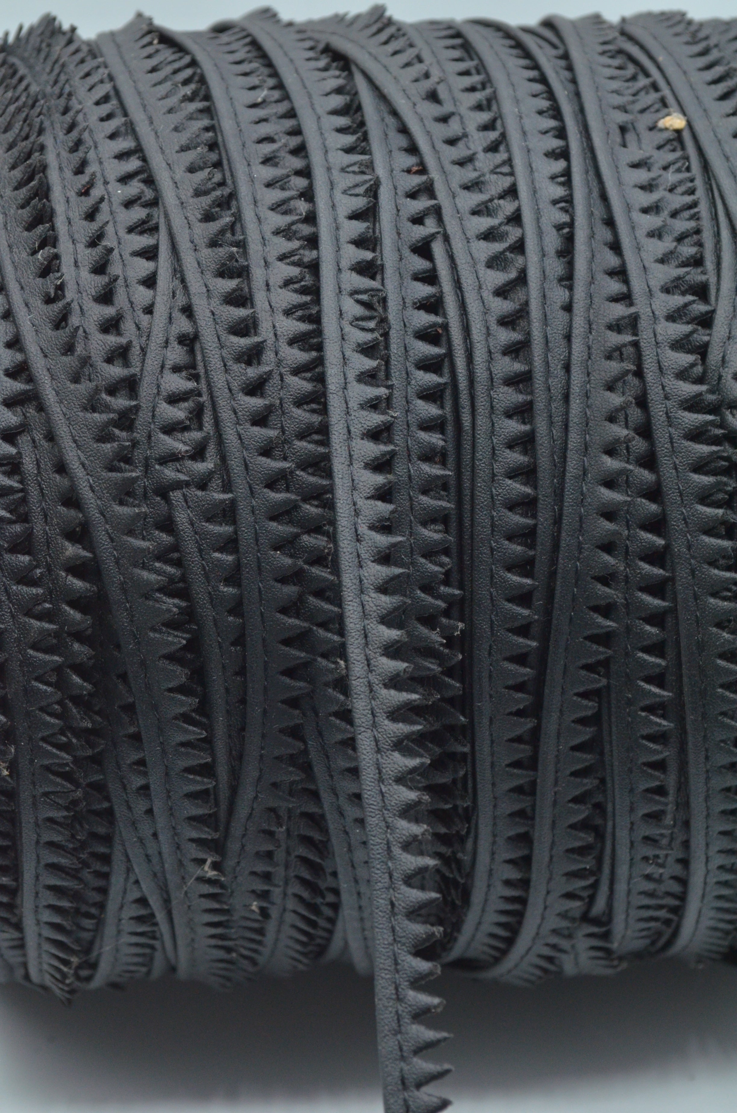 Paspoal Piele Ecologica, 1cm, Negru 