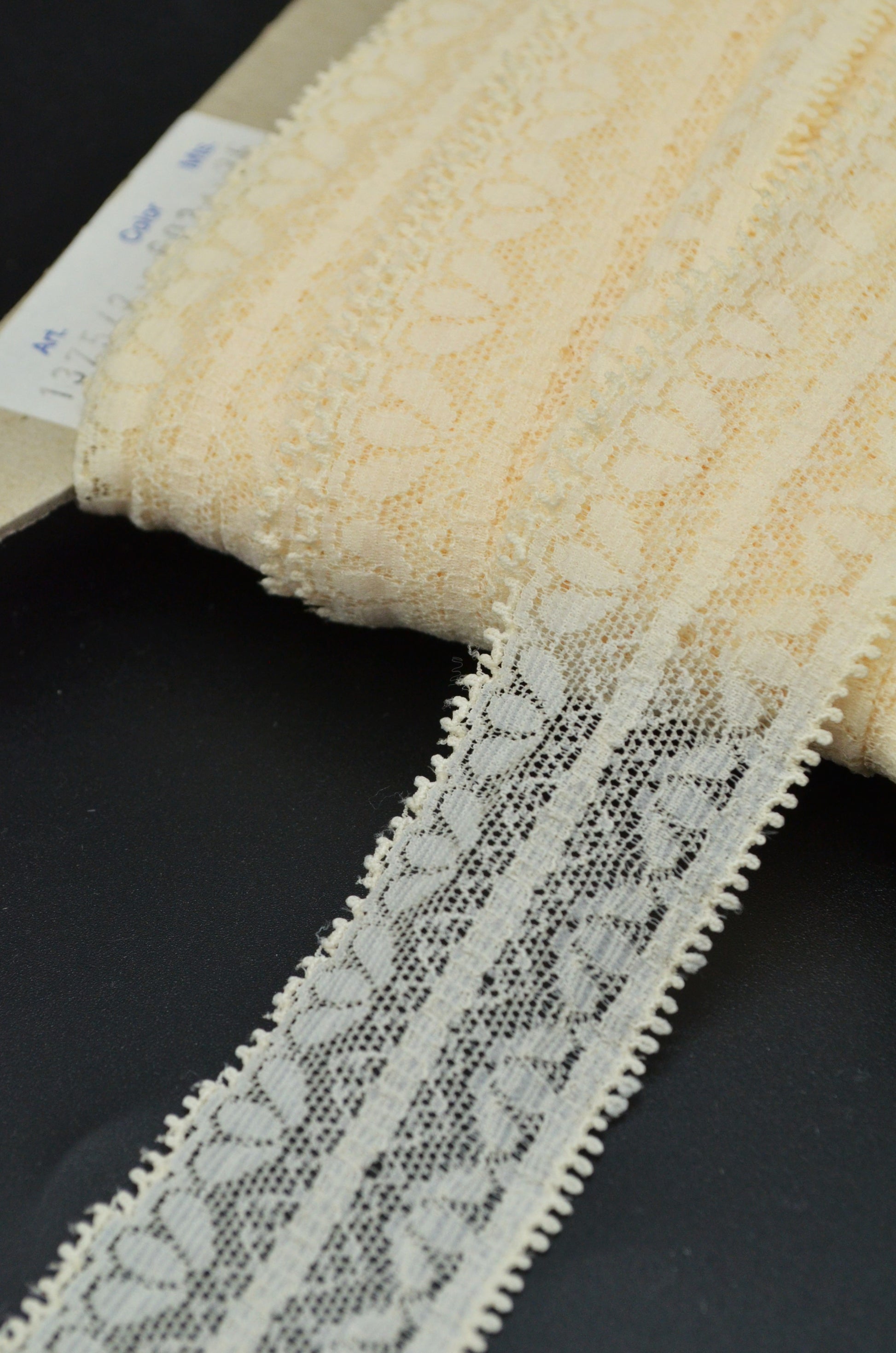 Dantela Elastica 3.50cm, Crem