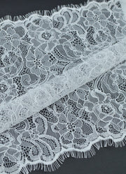 Dantela Chantilly  32x285cm, Alba