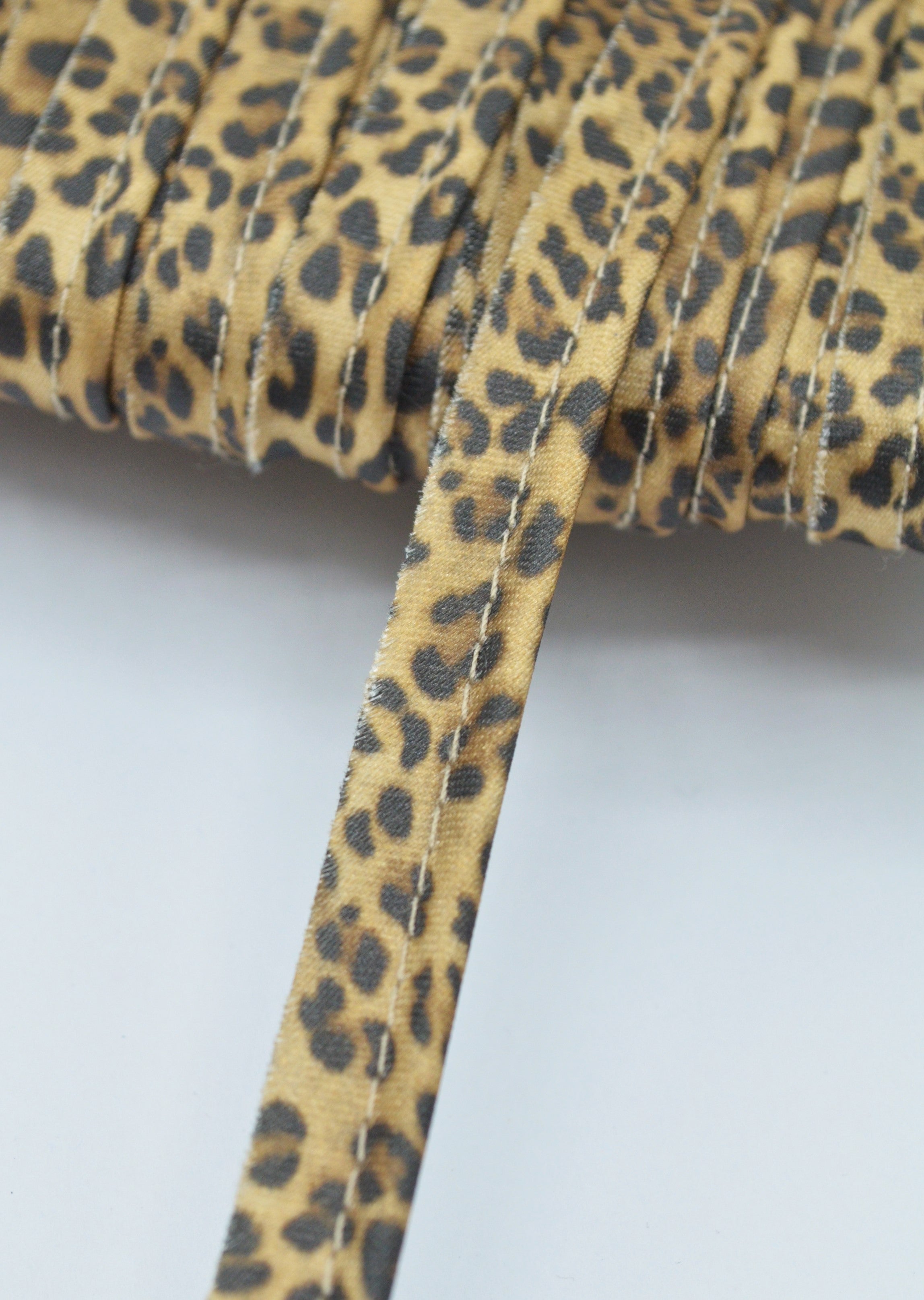 Paspoal Din Saten Animal Print 10mm