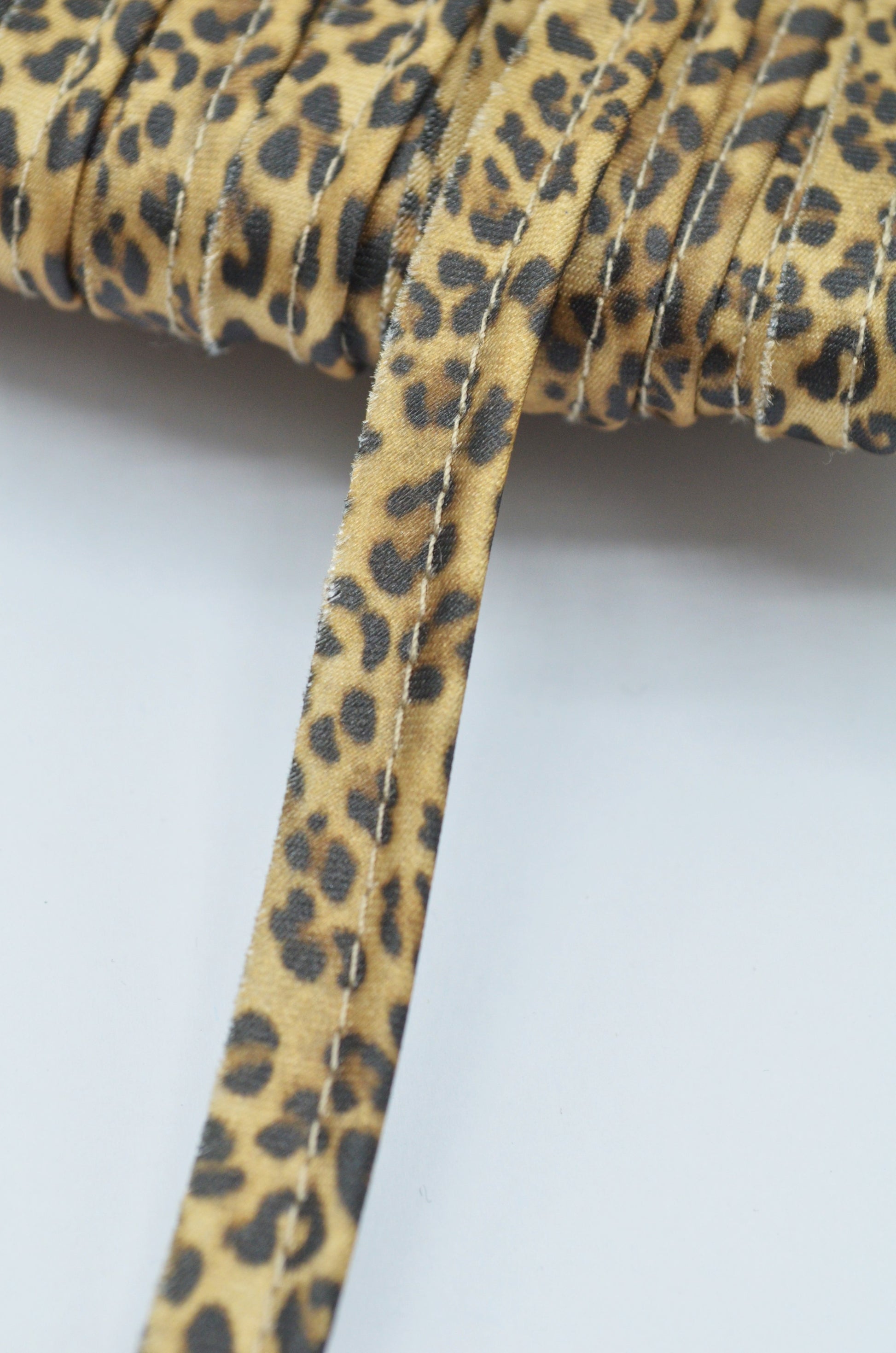 Paspoal Din Saten Animal Print 10mm