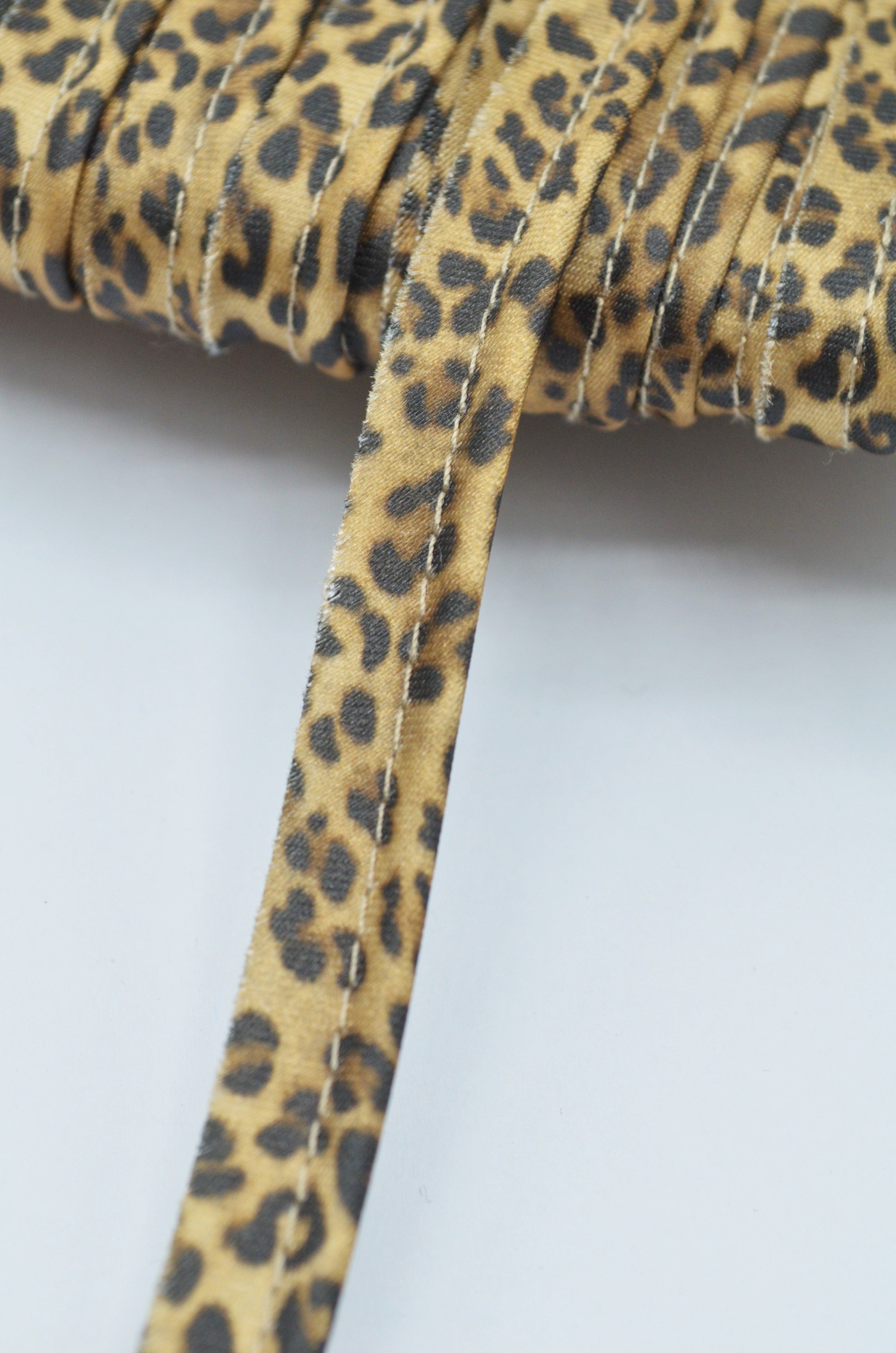 Paspoal Din Saten Animal Print 10mm