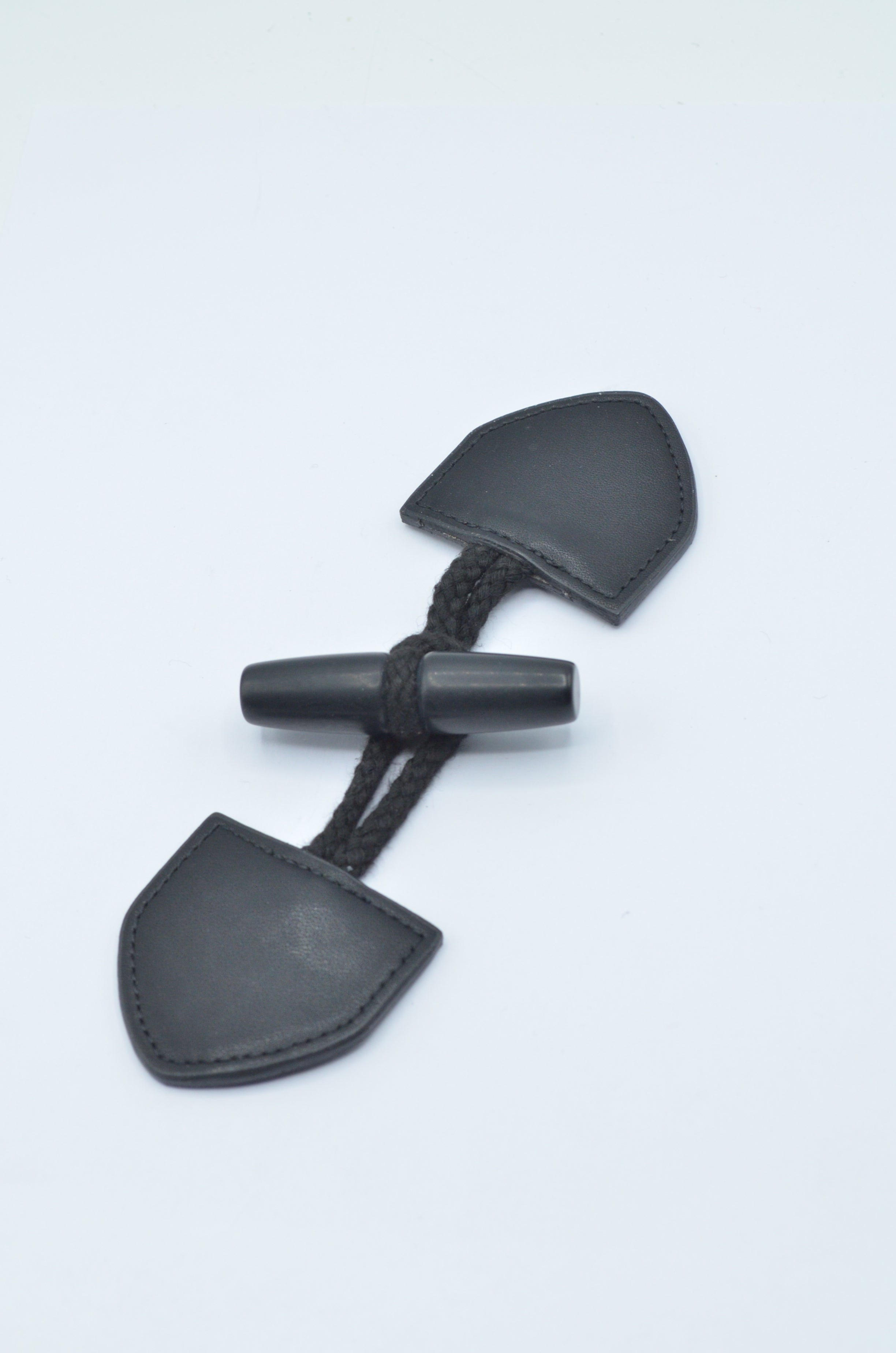 Inchizatoare Tip Brandemburg 5x18cm, Negru
