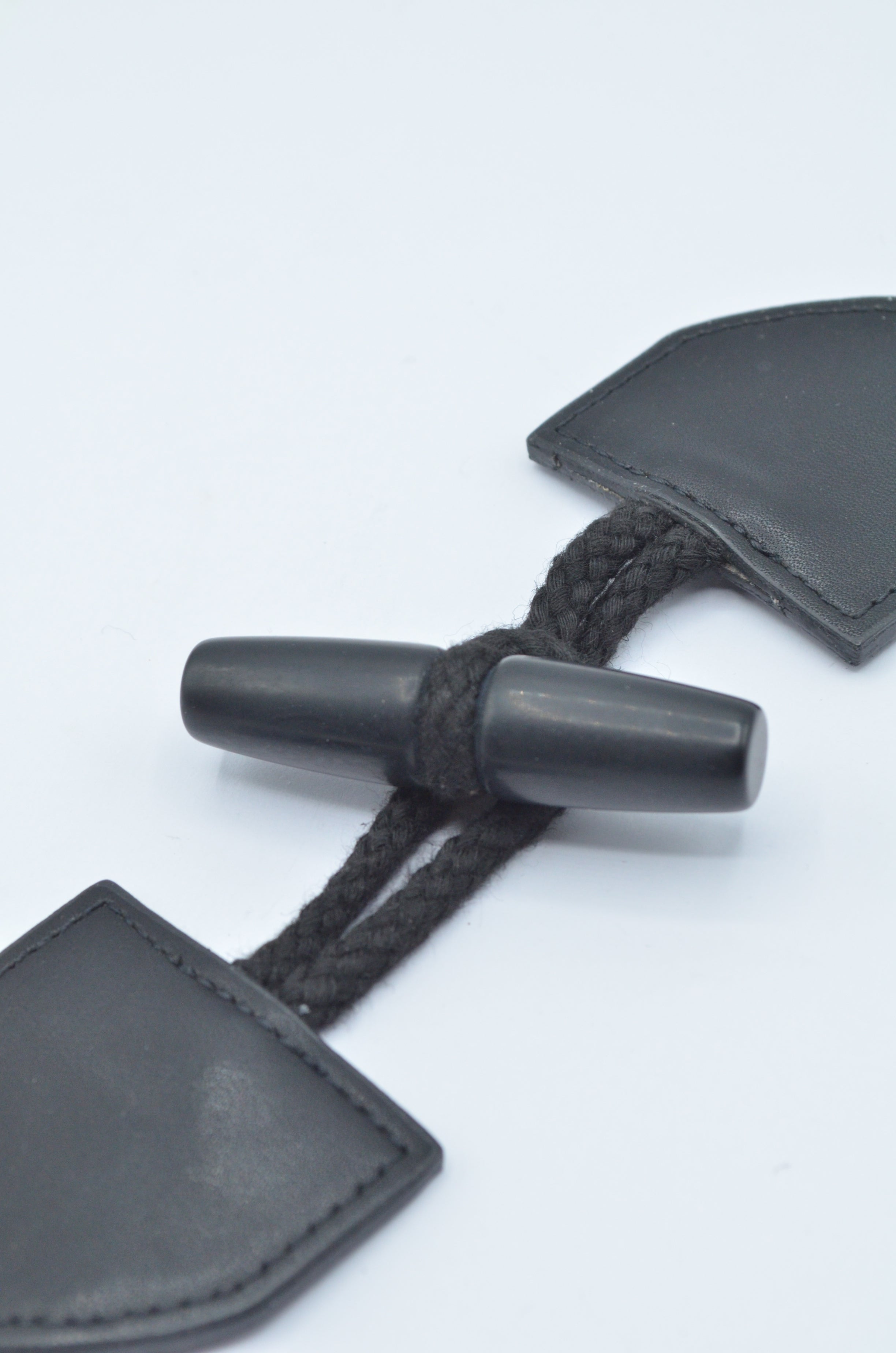 Inchizatoare Tip Brandemburg 5x18cm, Negru