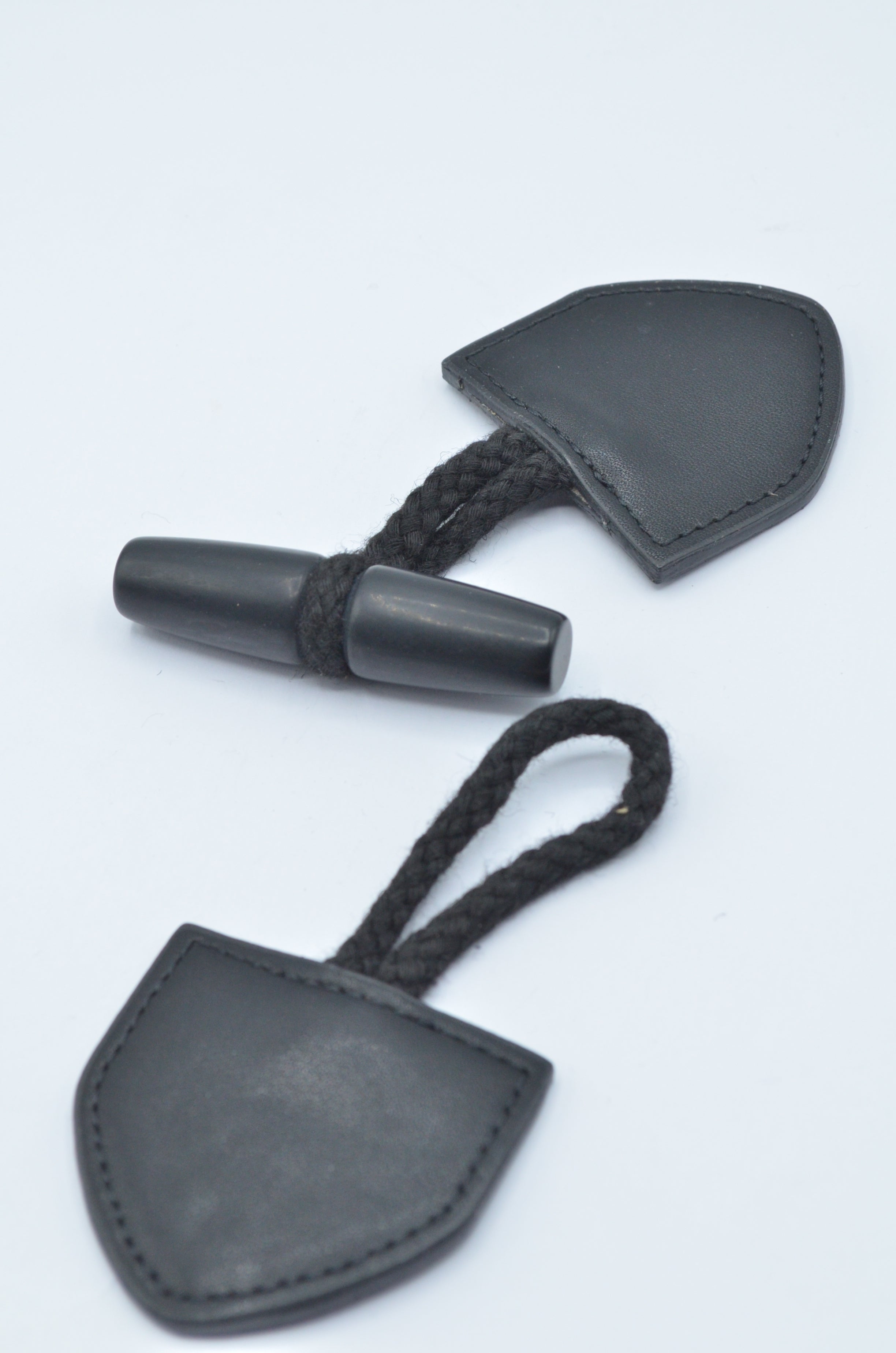Inchizatoare Tip Brandemburg 5x18cm, Negru
