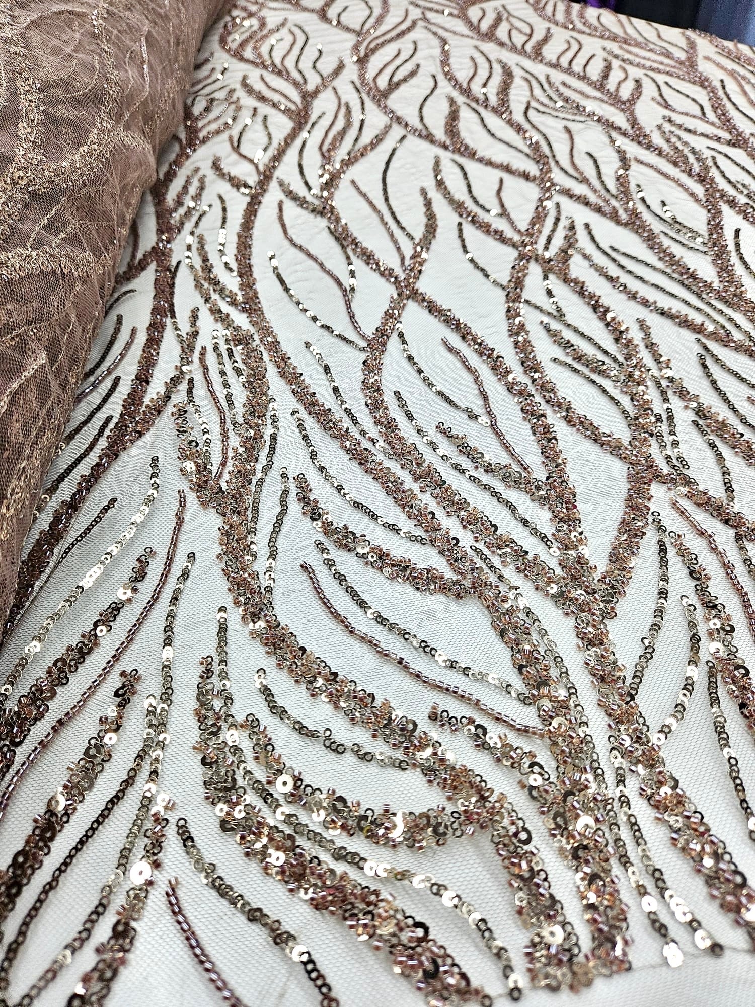 Broderie cu margele - Bej