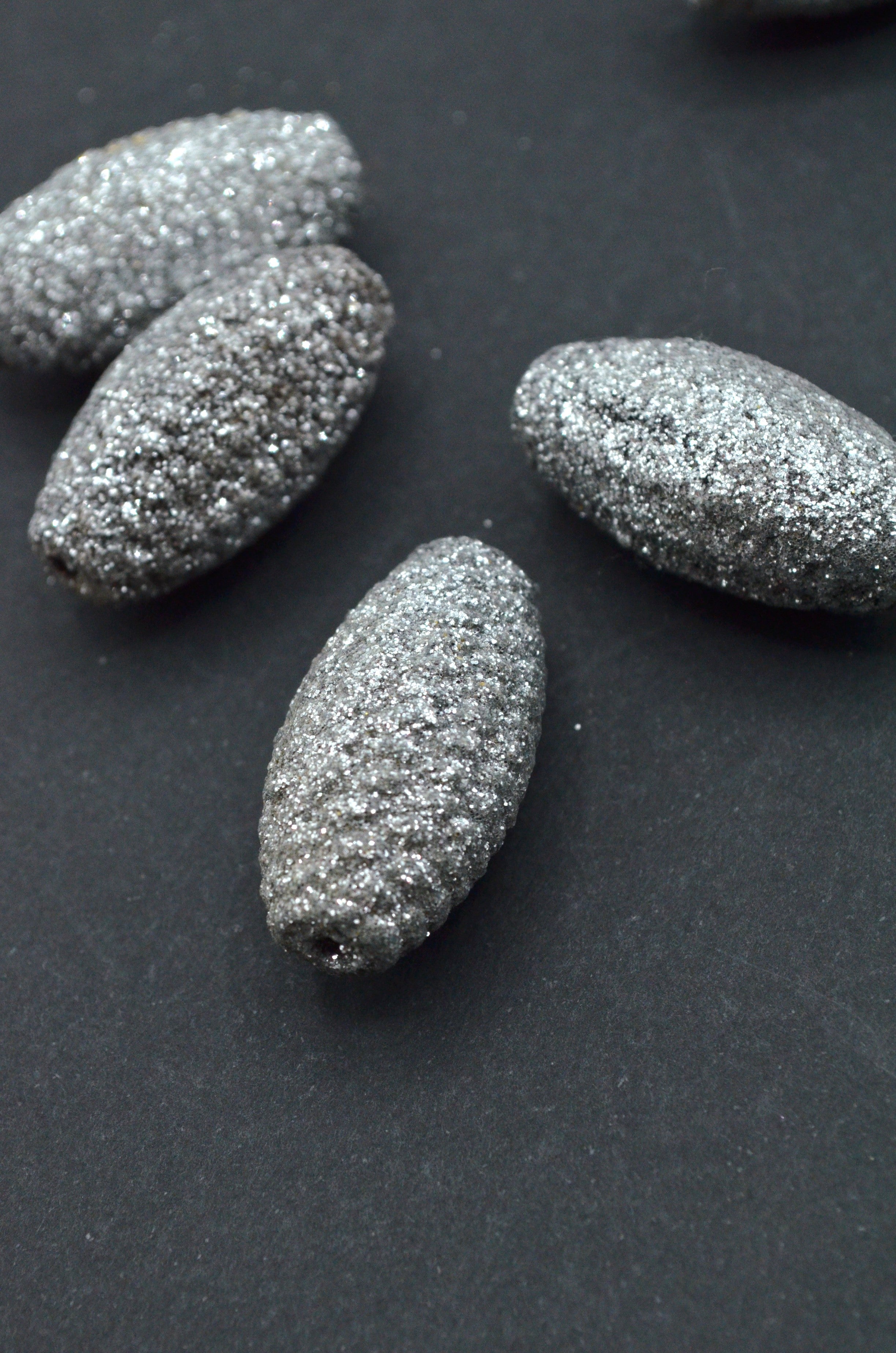 Margele 15x31mm, Pret/Bucata