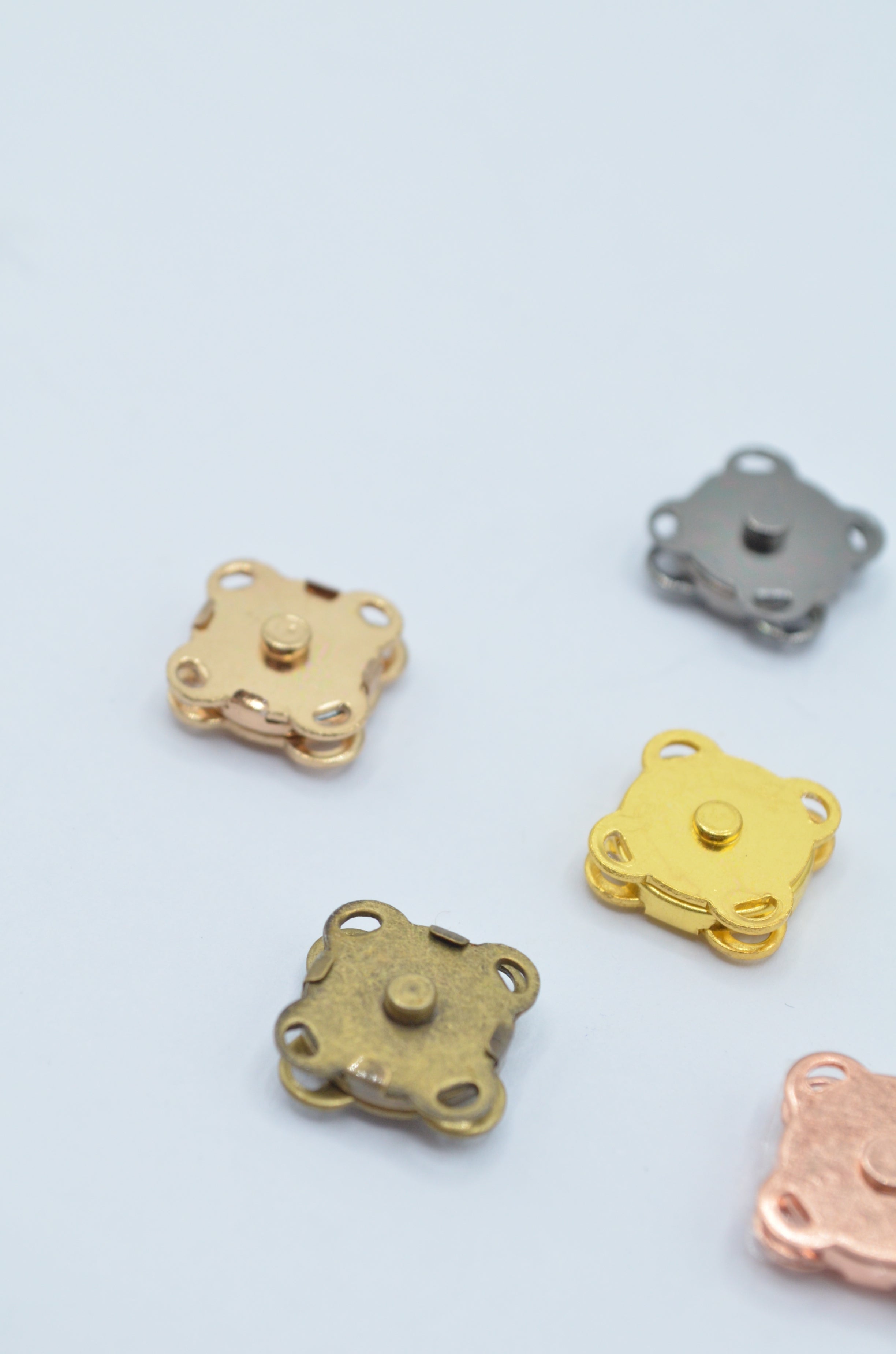 Capse Magnetice Care Se Cos, 11mm (Pret Pe Bucata)