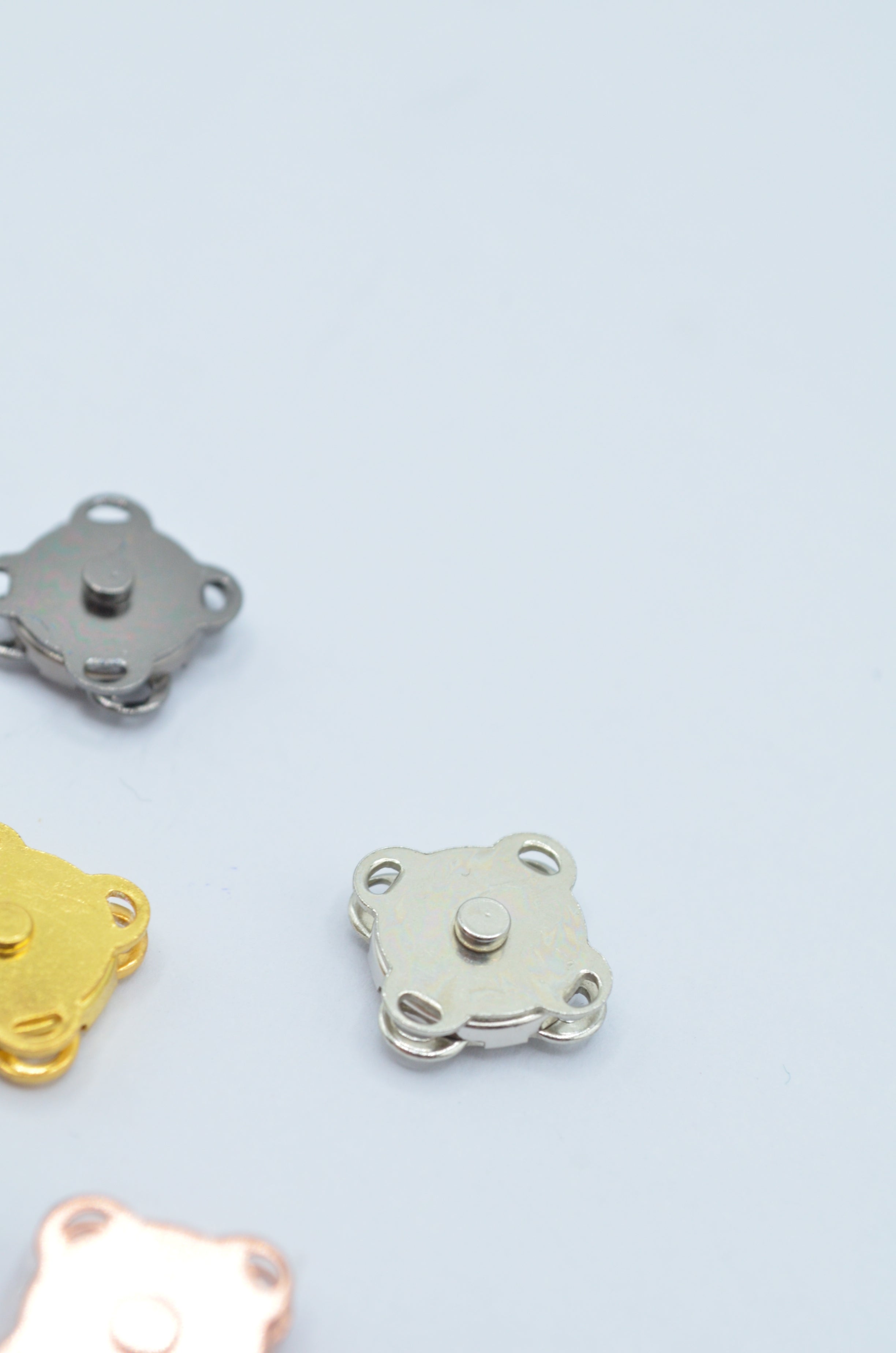 Capse Magnetice Care Se Cos, 11mm (Pret Pe Bucata)