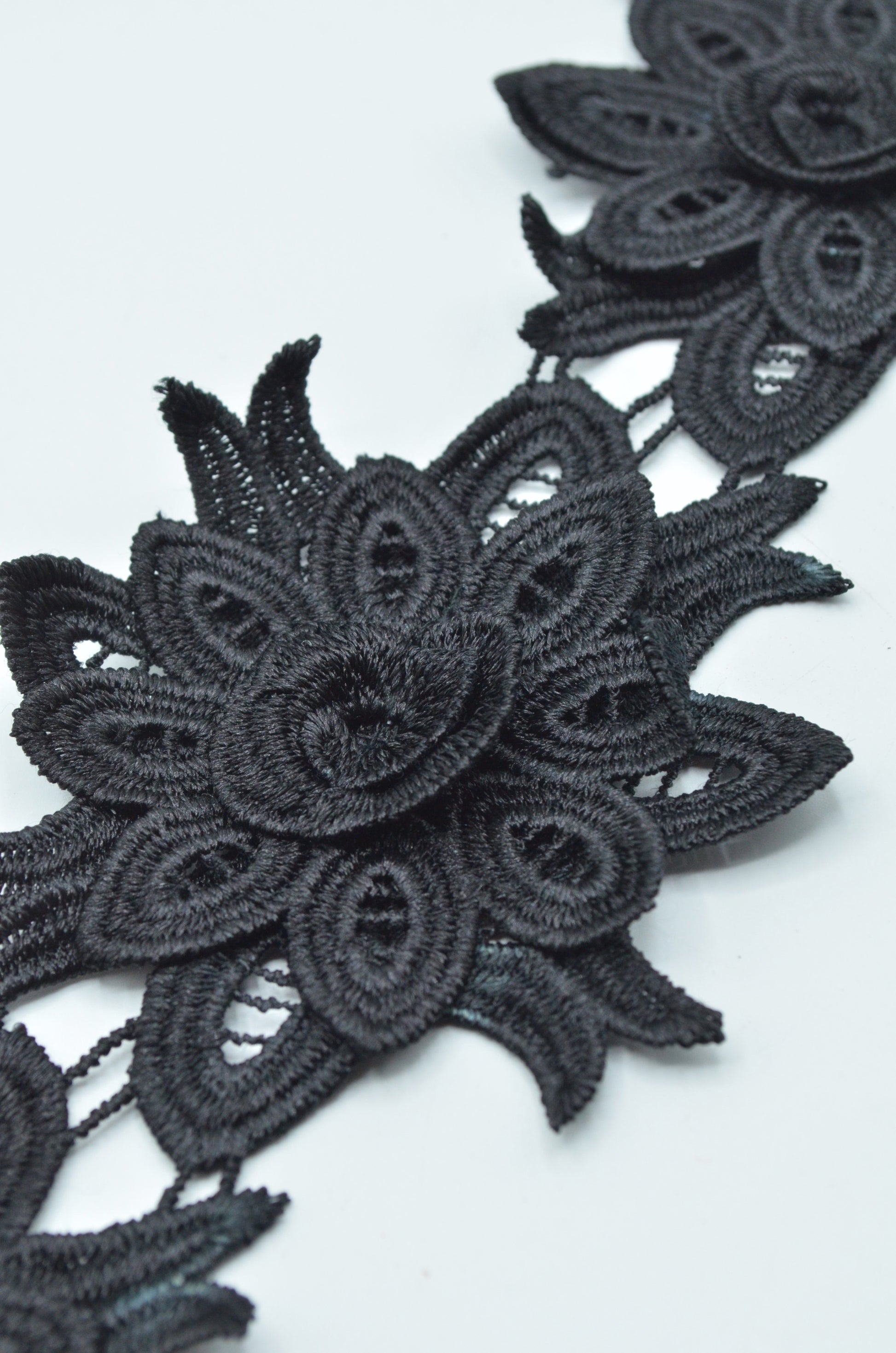 Pasmanterie Flori 10cm, Negru