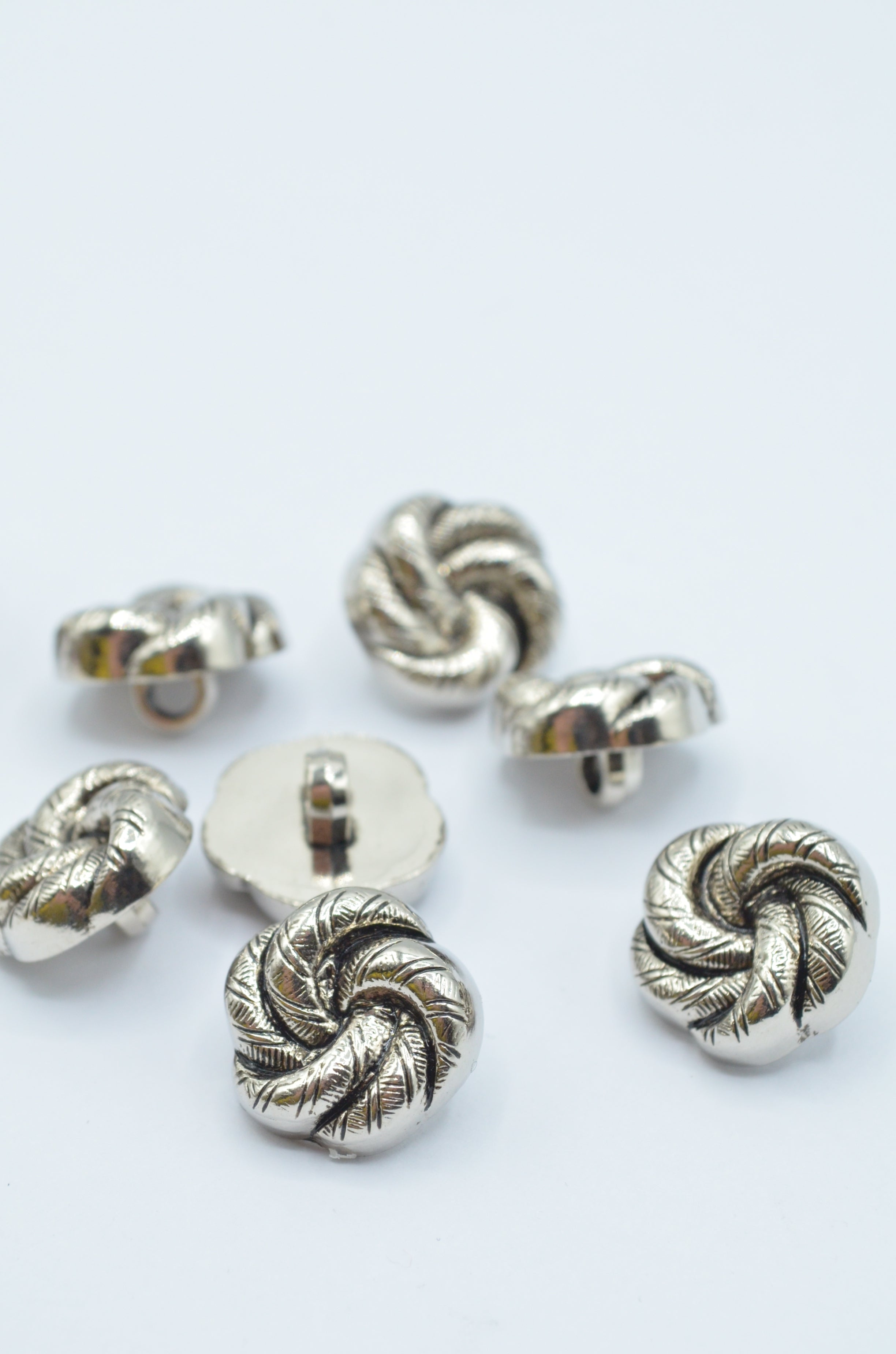 Nasturi De Plastic Argintii, 18mm