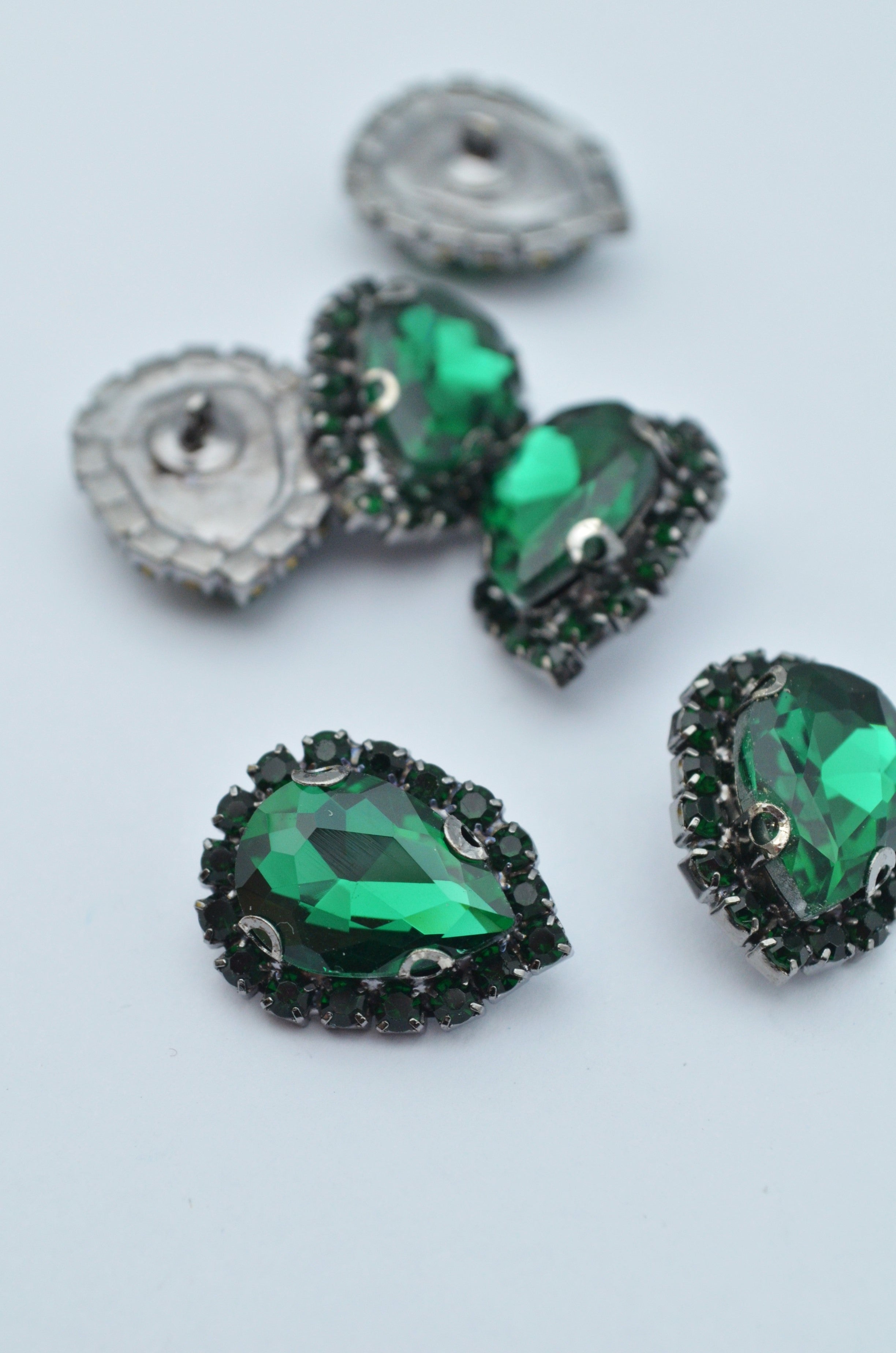 Nasturi Cu Strasuri, 19x15mm