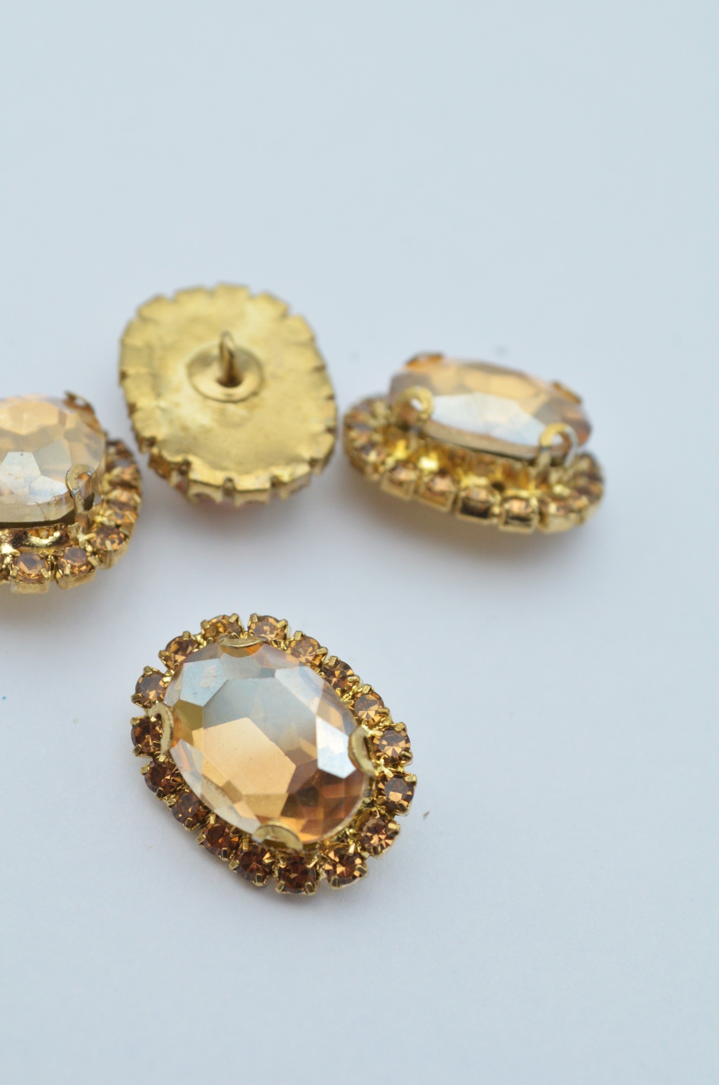Nasturi Cu Strasuri, 18x14mm