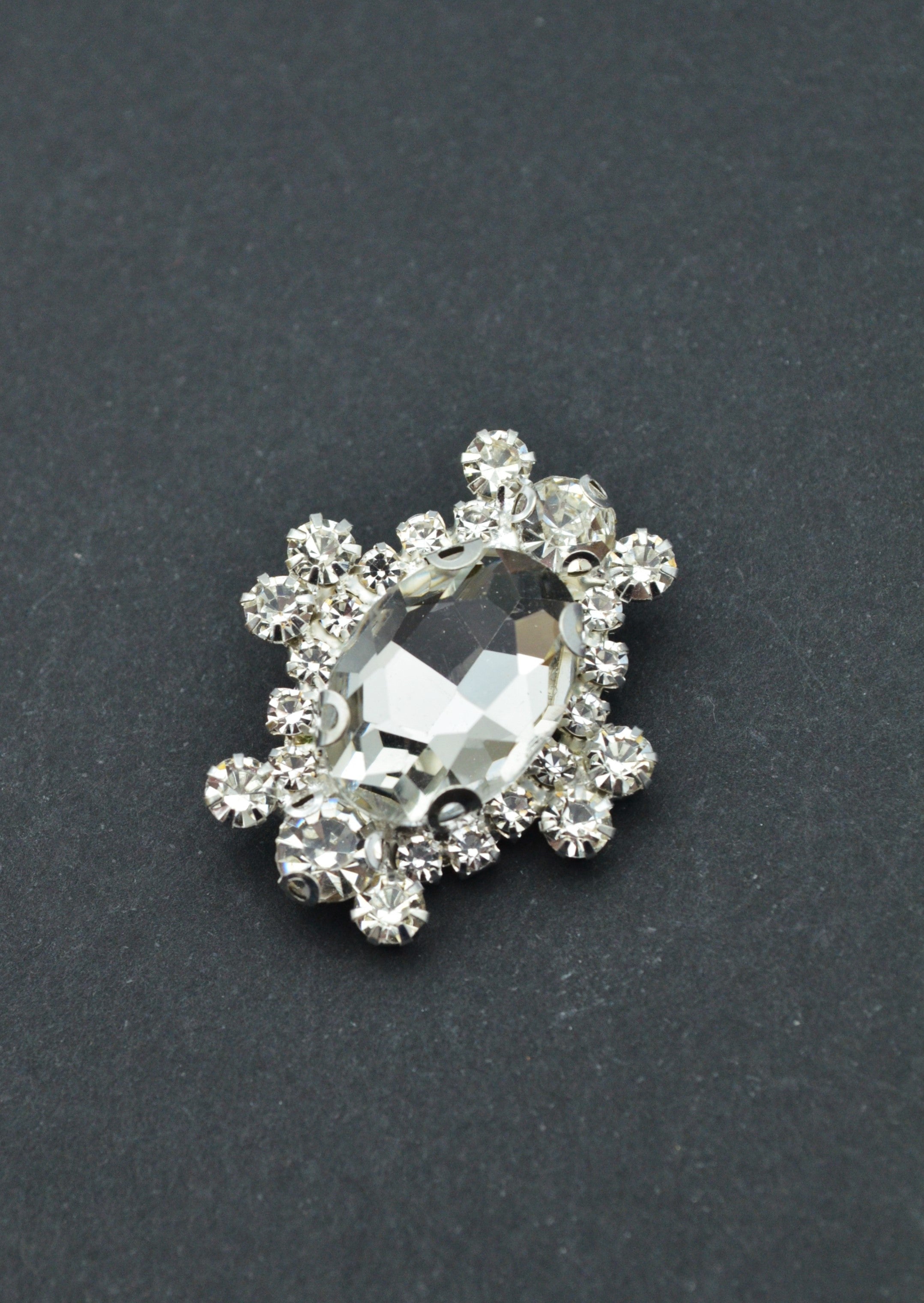 Nasturi Cu Strasuri, 25x30mm
